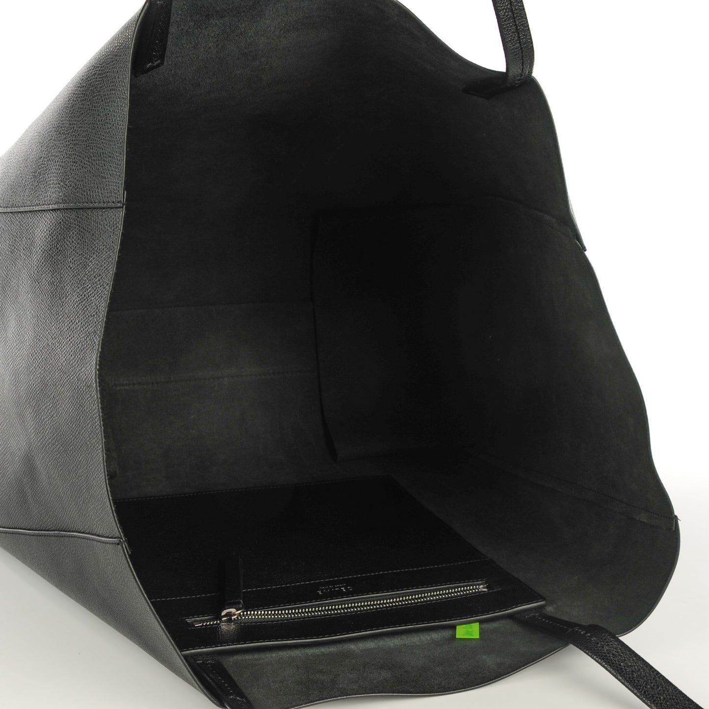Grained Calfskin Horizontal Cabas Black