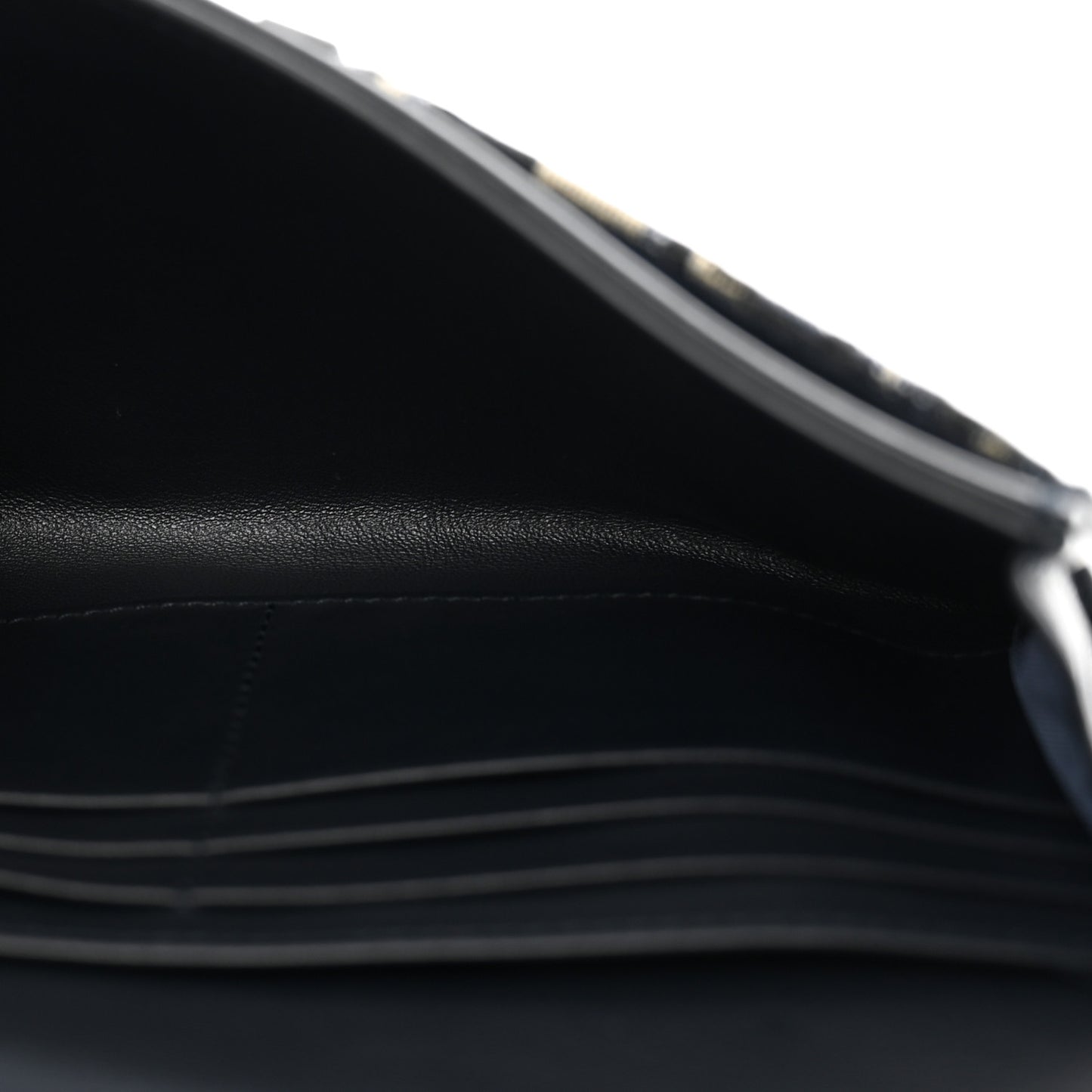 Oblique Saddle Chain Long Wallet Blue