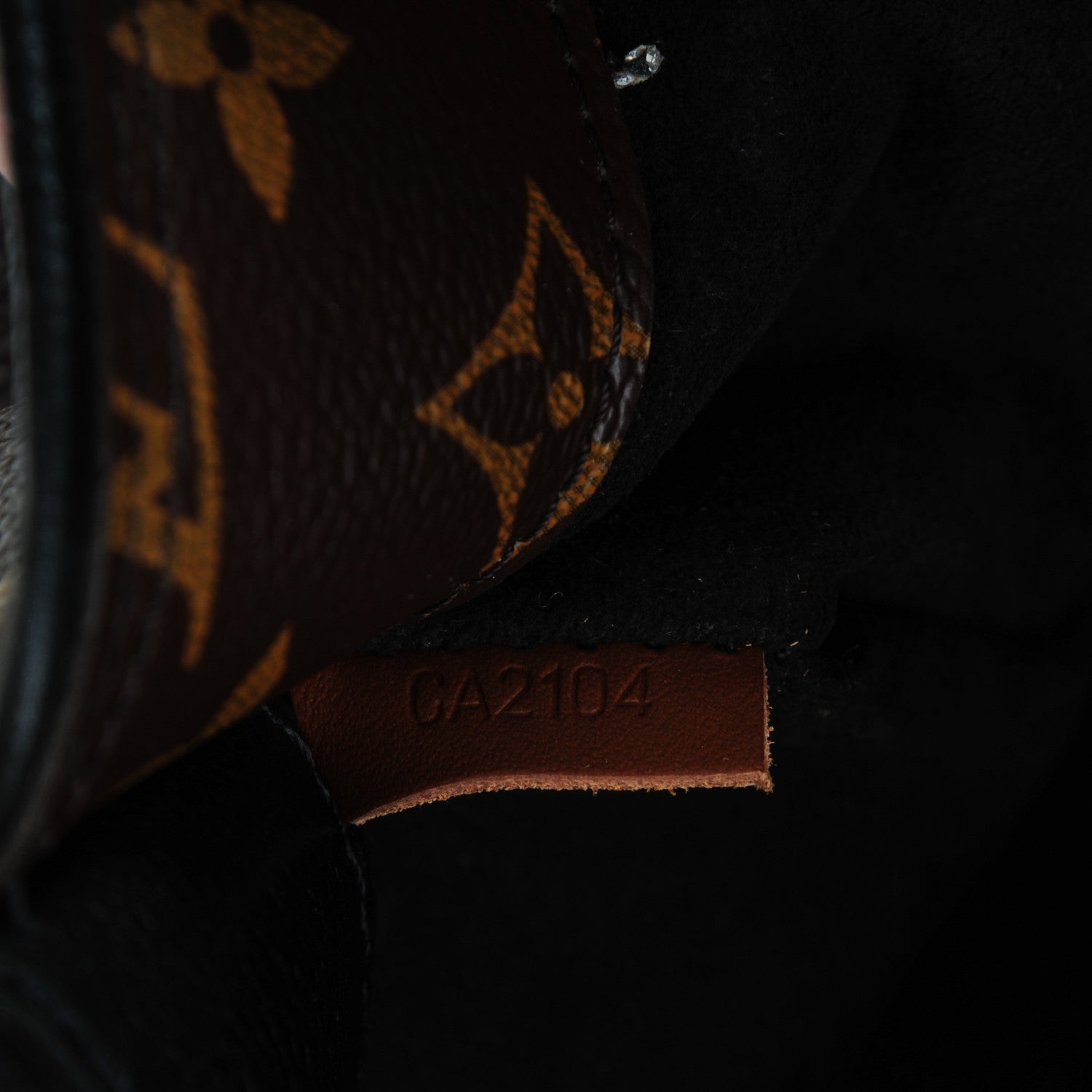 Louis Vuitton Monogram Pallas Black 7 of 7
