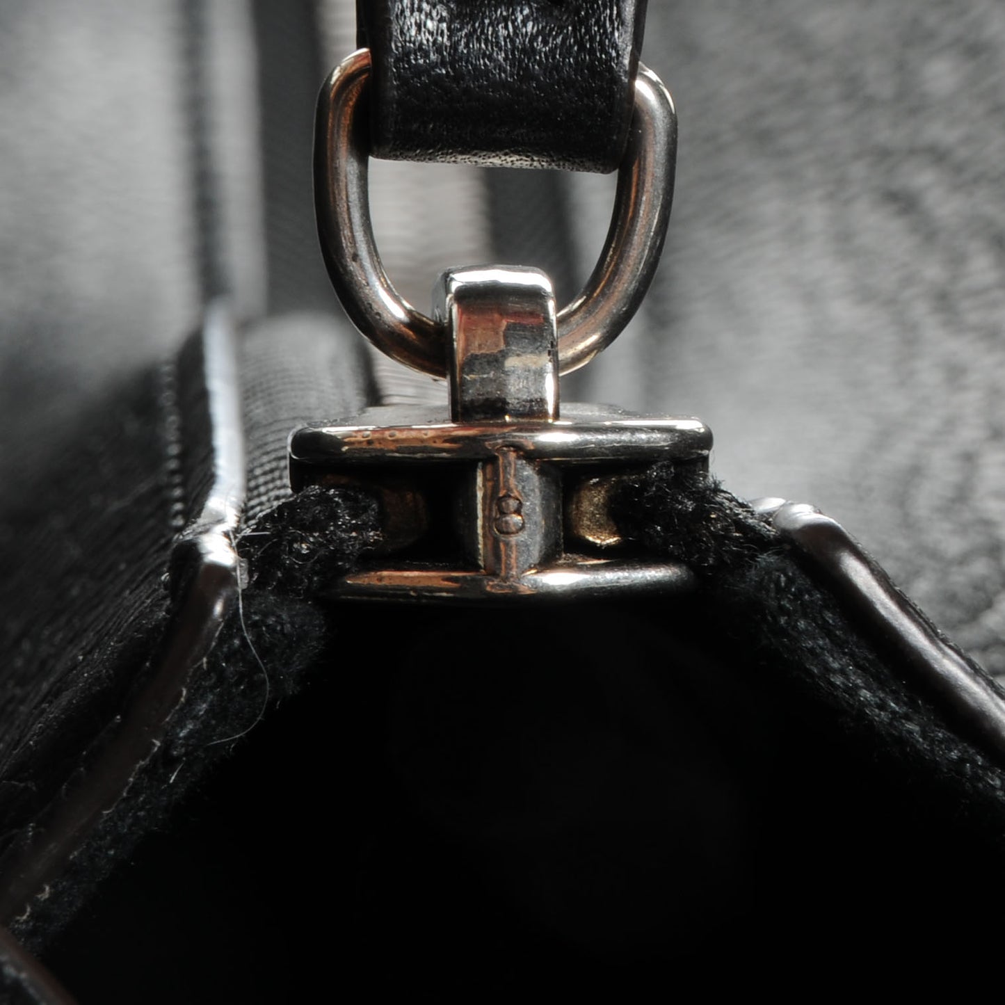 Drummed Mini Luggage Black