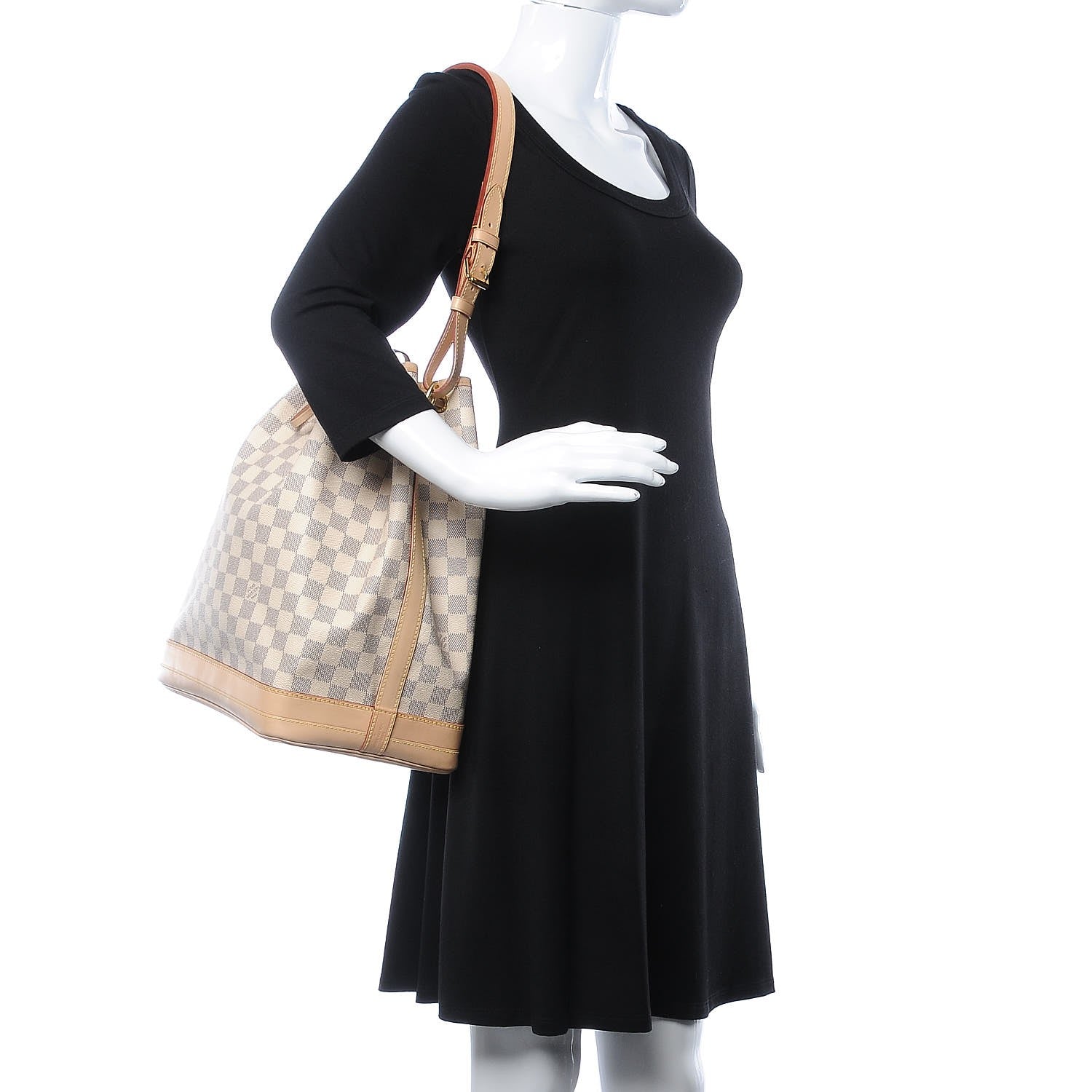 Louis Vuitton Damier Azur Noe 2 of 9