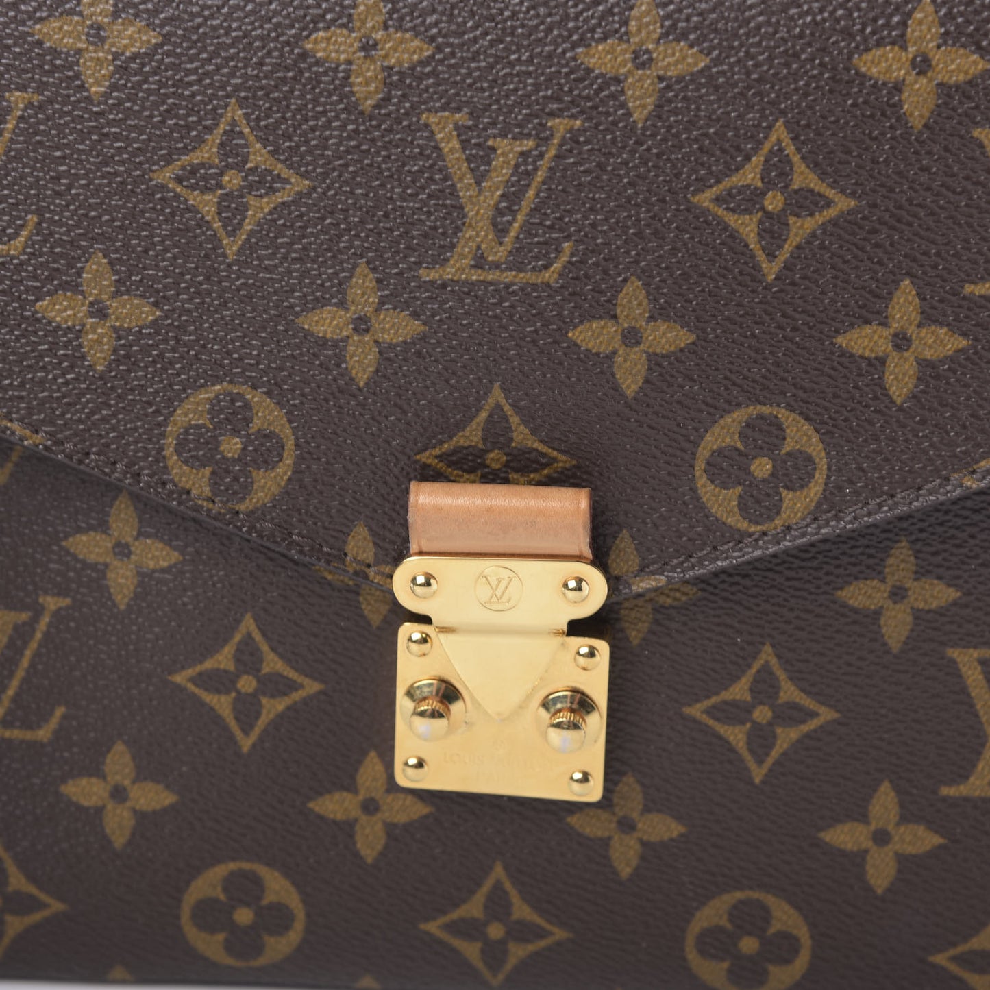 Monogram Pochette Metis