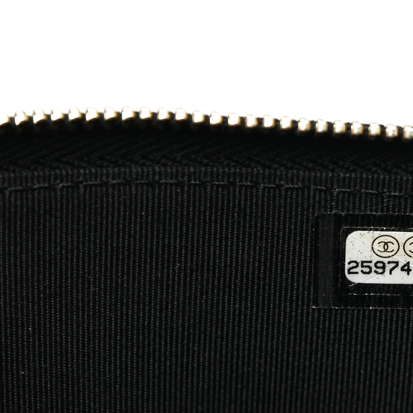 Caviar Quilted Classic Zip Boy Pouch Black