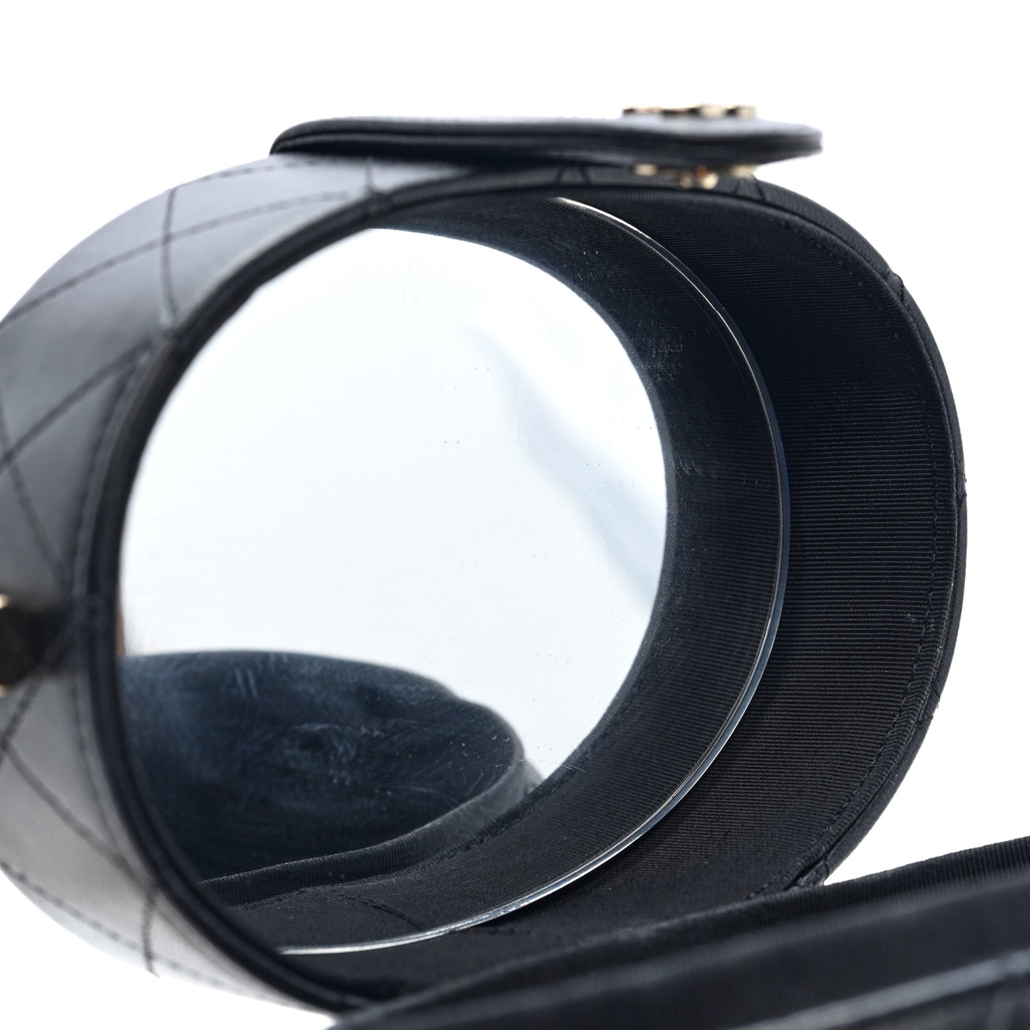 Lambskin Quilted Round Vanity Case With Chain Black