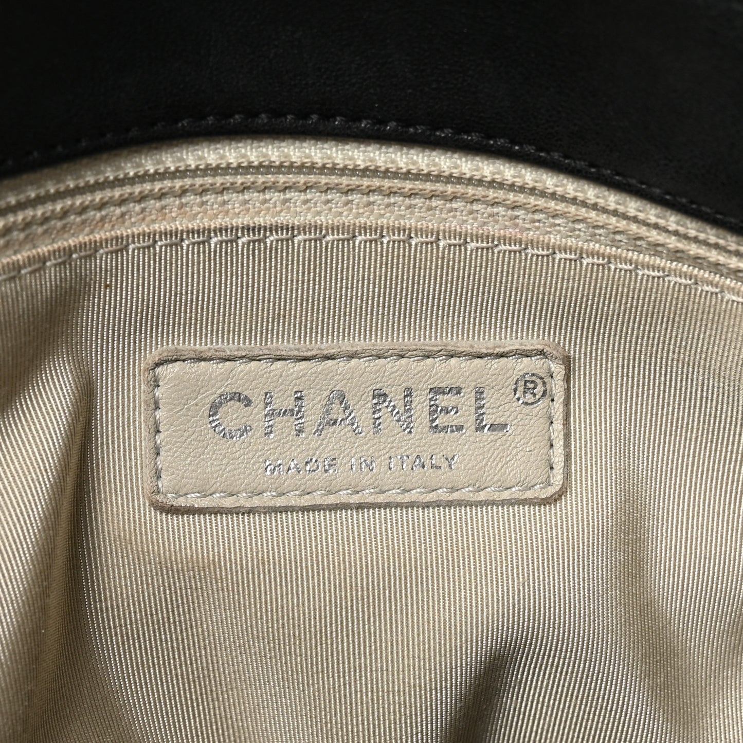 Washed Lambskin Quilted Maxi Chain Around Flap Black