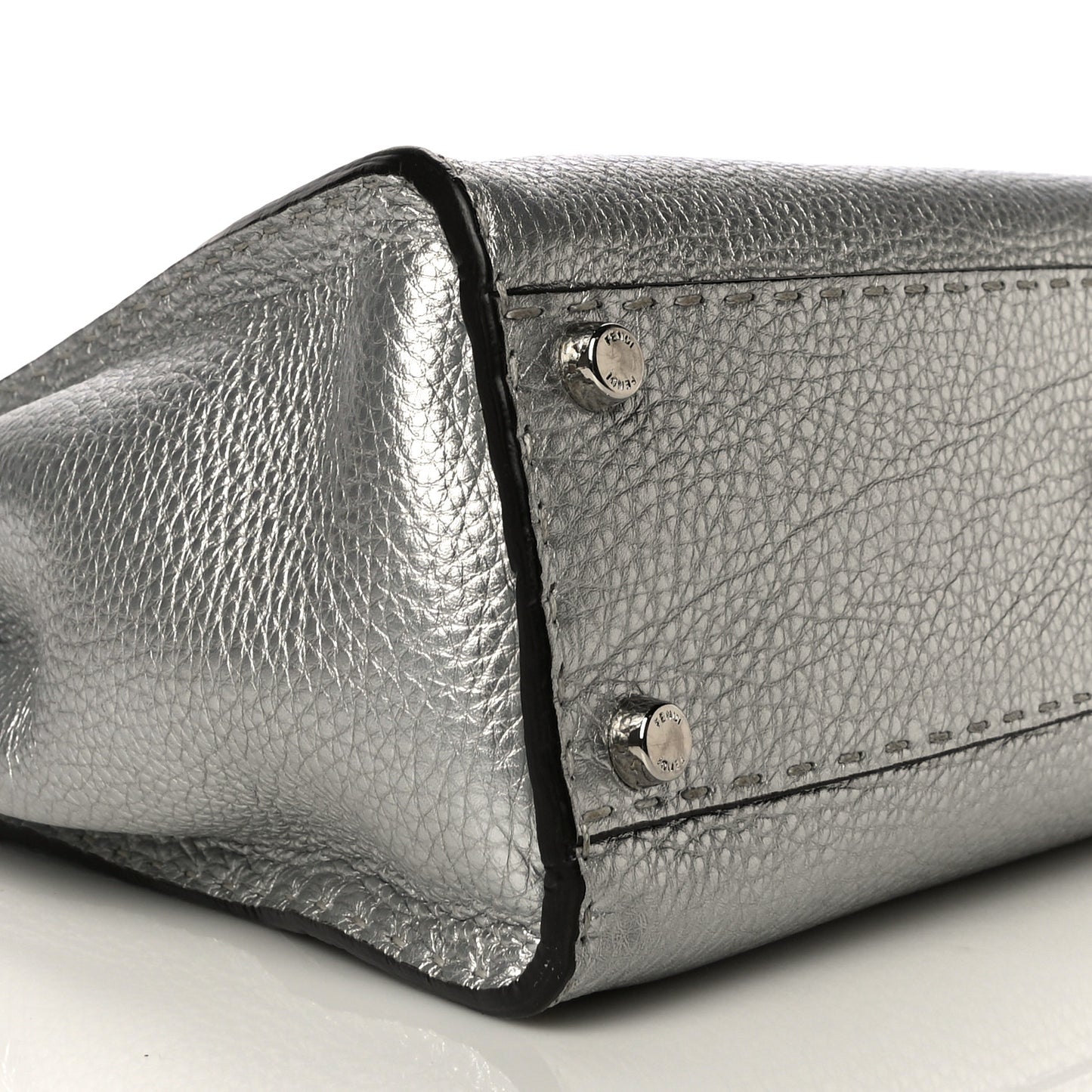 Cuoio Romano Lux Selleria Medium Peekaboo Iconic Satchel Argento
