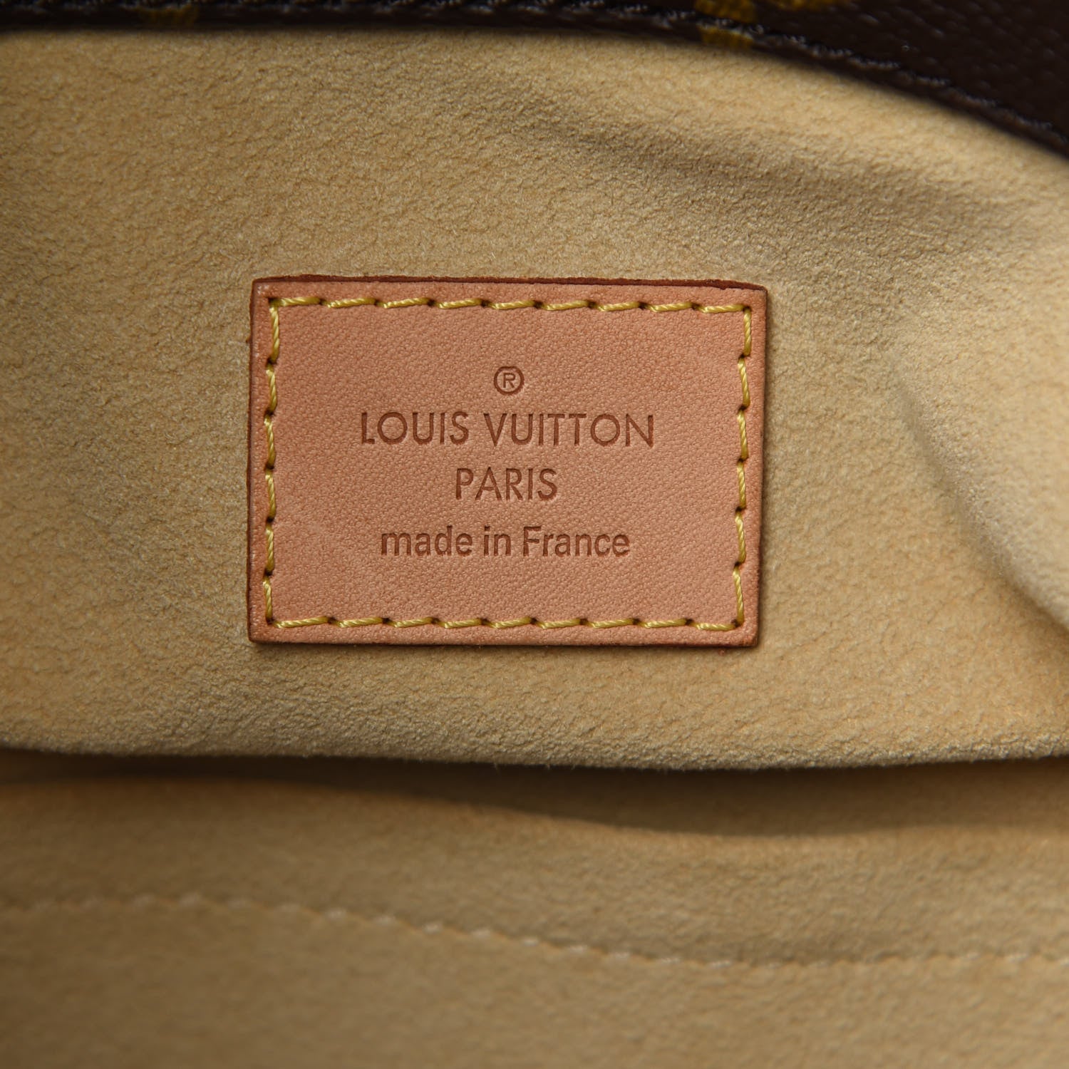 Louis Vuitton Monogram Artsy MM 7 of 8