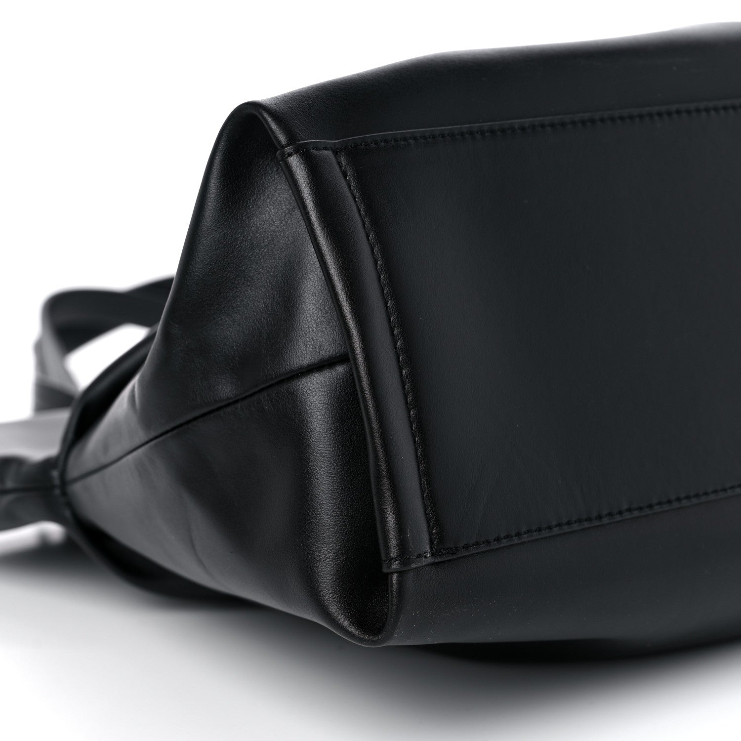 Chloe Calfskin Judy East West Tote Black 7 of 9