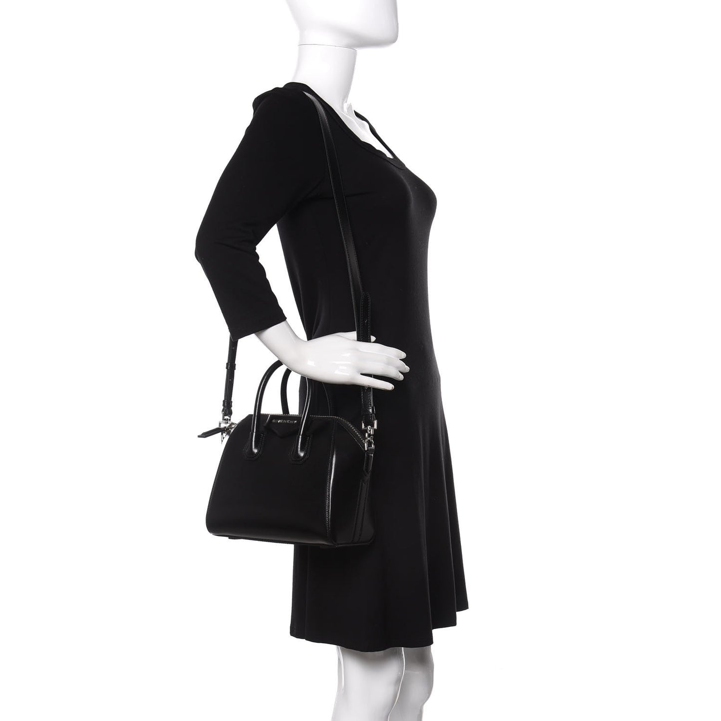 Shiny Lord Calfskin Mini Antigona Black