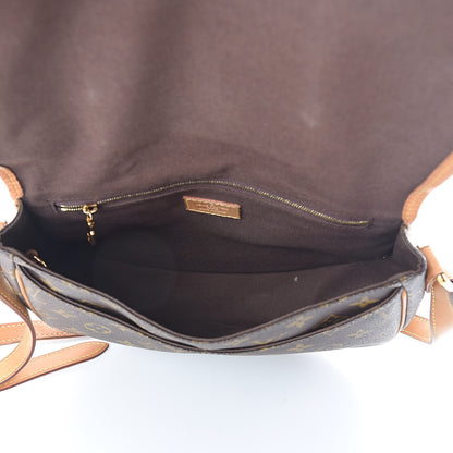 Louis Vuitton Monogram Menilmontant PM 5 of 11