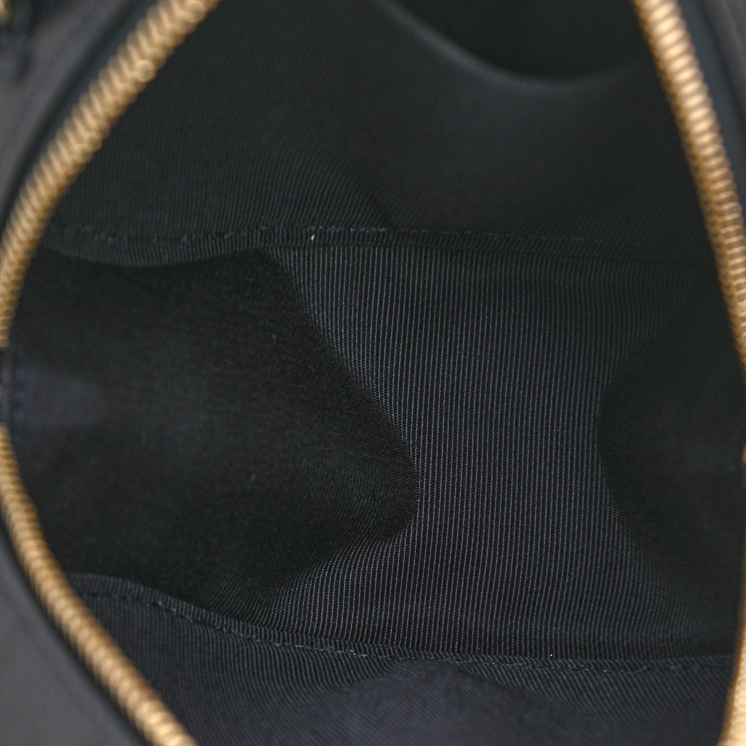 Chanel Caviar Quilted Round Clutch With Chain Black 5 of 11
