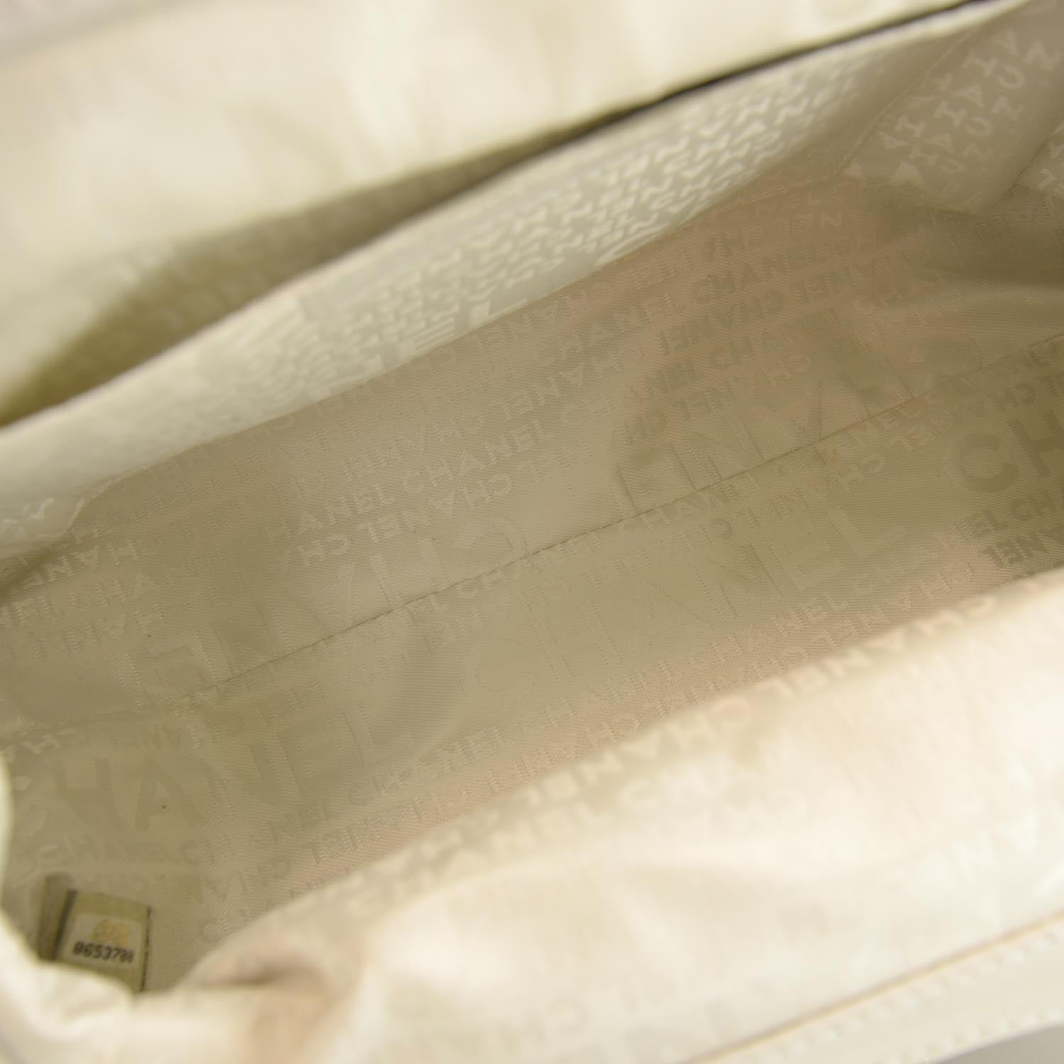 Chanel Lambskin Chain Fringe Handbag White 6 of 6