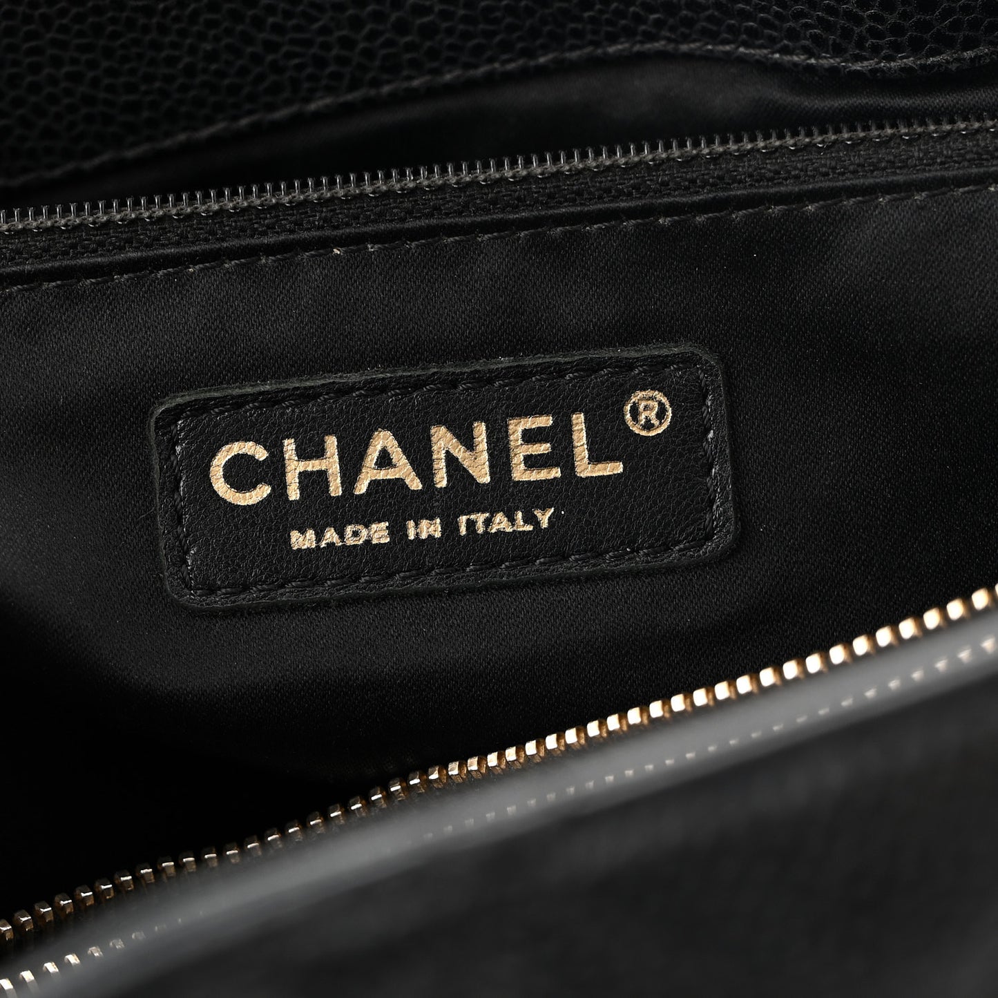 Caviar Quilted XL Grand Shopping Tote GST Black