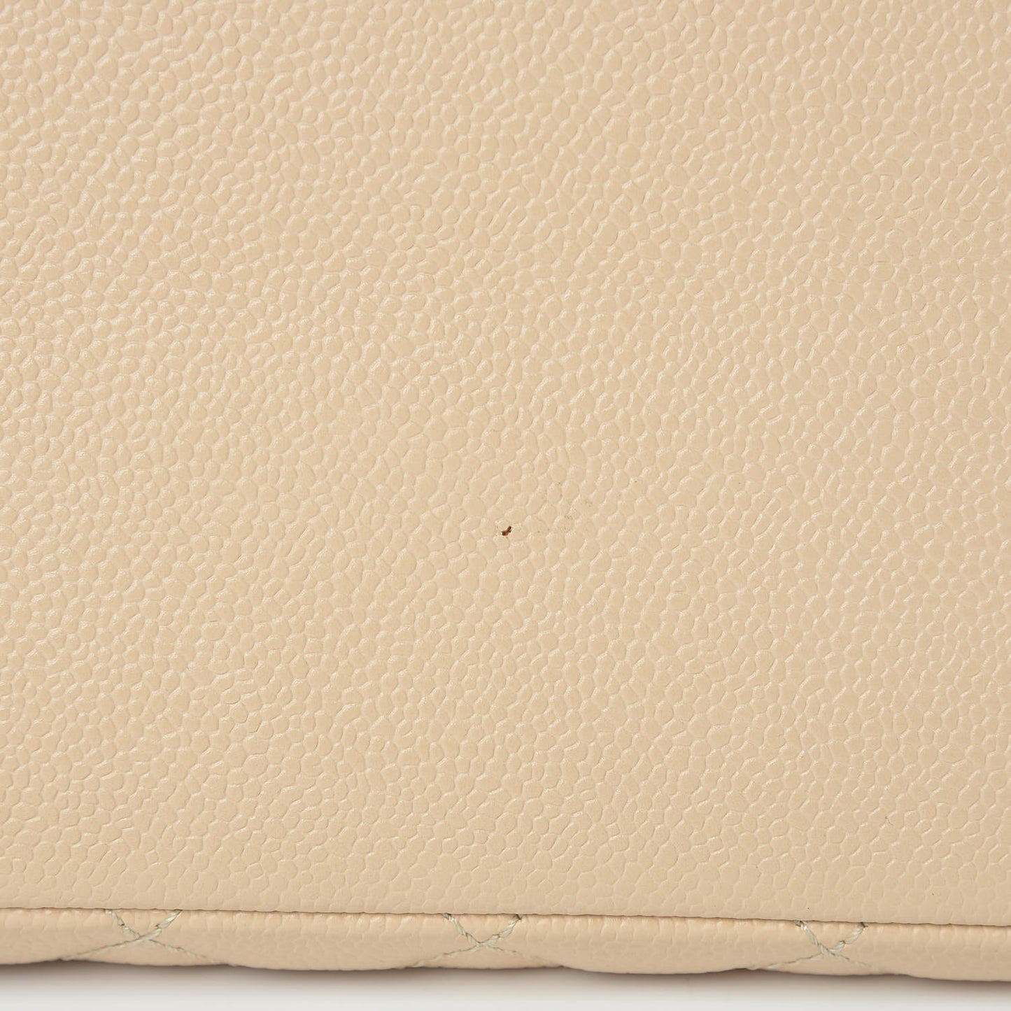 Caviar Quilted Grand Shopping Tote GST Beige Clair
