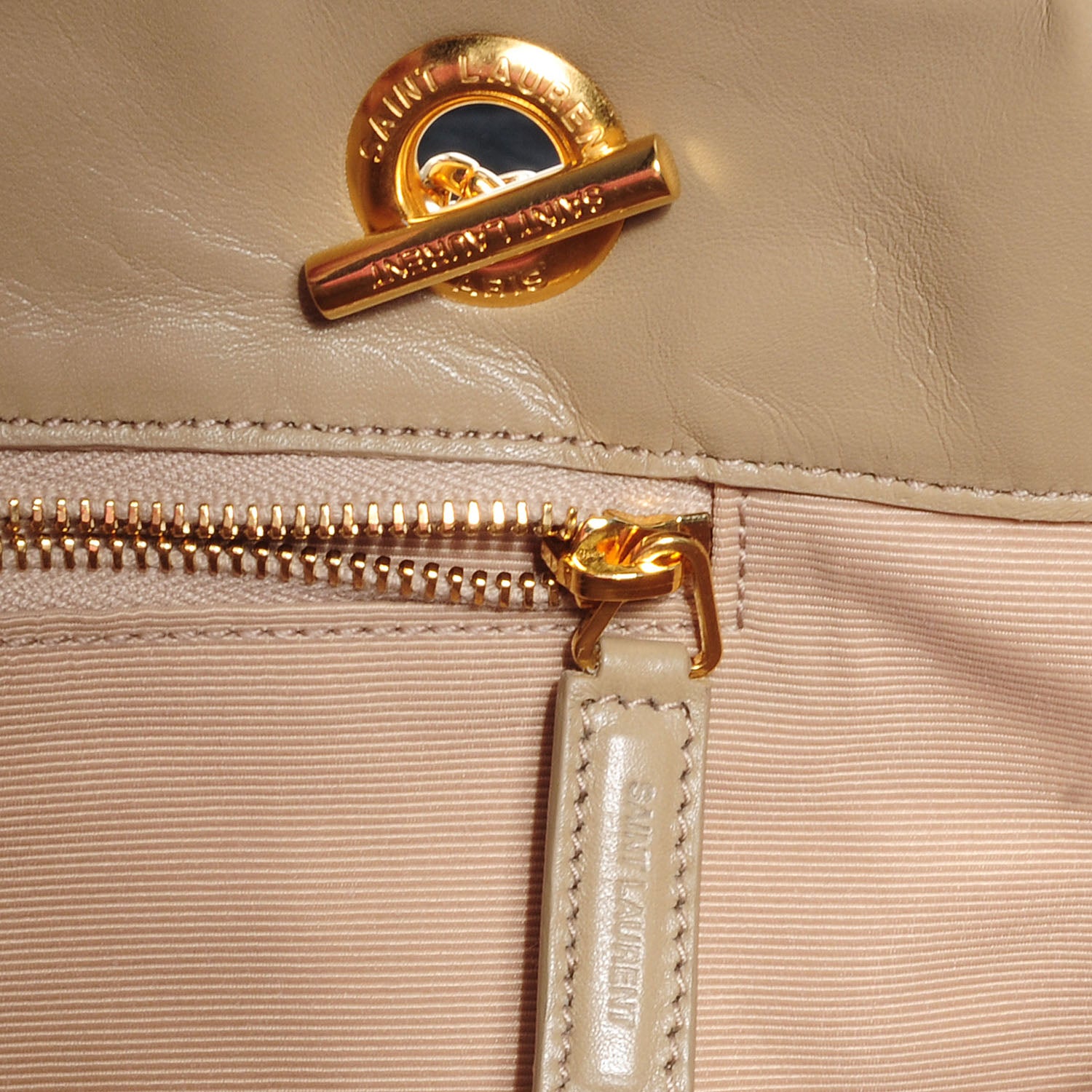 Saint Laurent Matelasse Chevron Monogramme Shopper Beige 9 of 10
