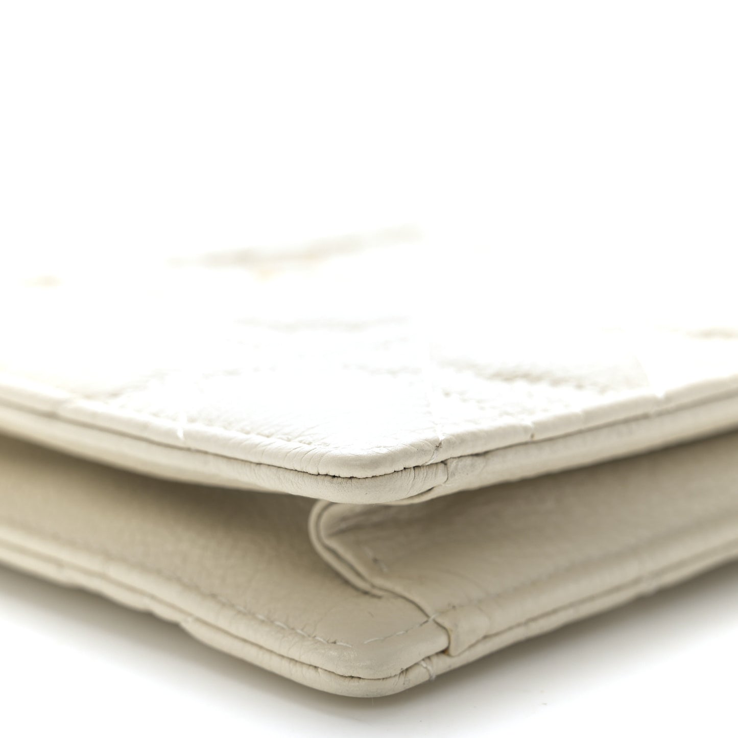Calfskin Cannage Caro Zipped Pouch With Chain Latte
