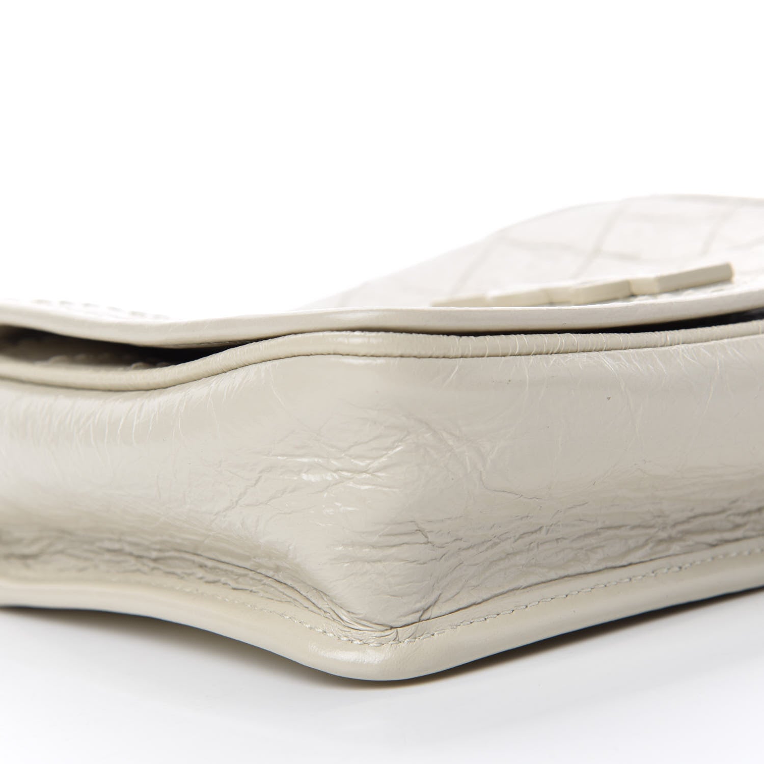Saint Laurent Crinkled Calfskin Matelasse Monogram Niki Chain Wallet Crema Soft 6 of 11