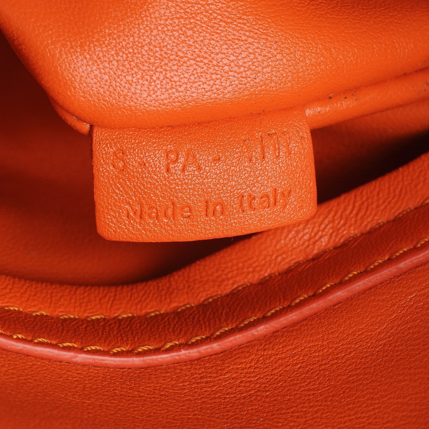 Pony Hair Medium Phantom Luggage Orange