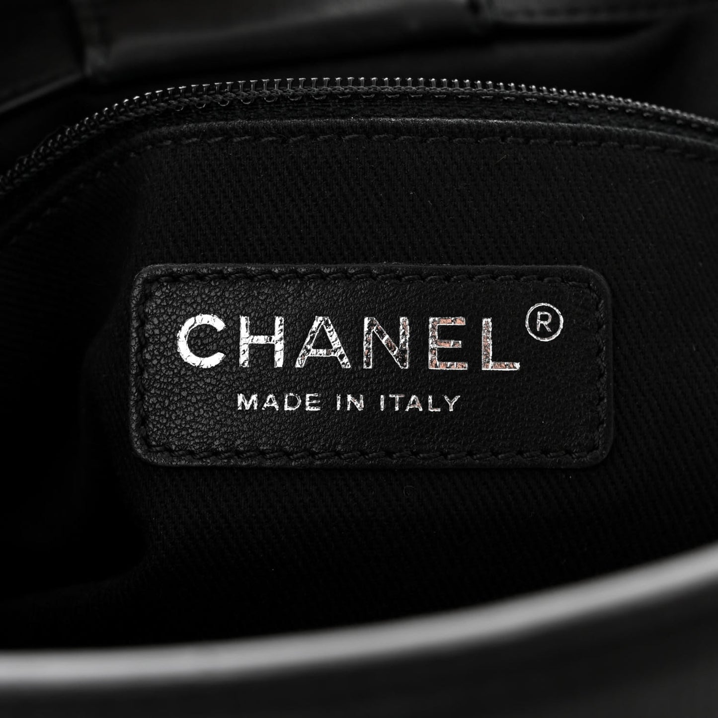 Caviar Quilted Medium CC Bucket Bag Dark Blue
