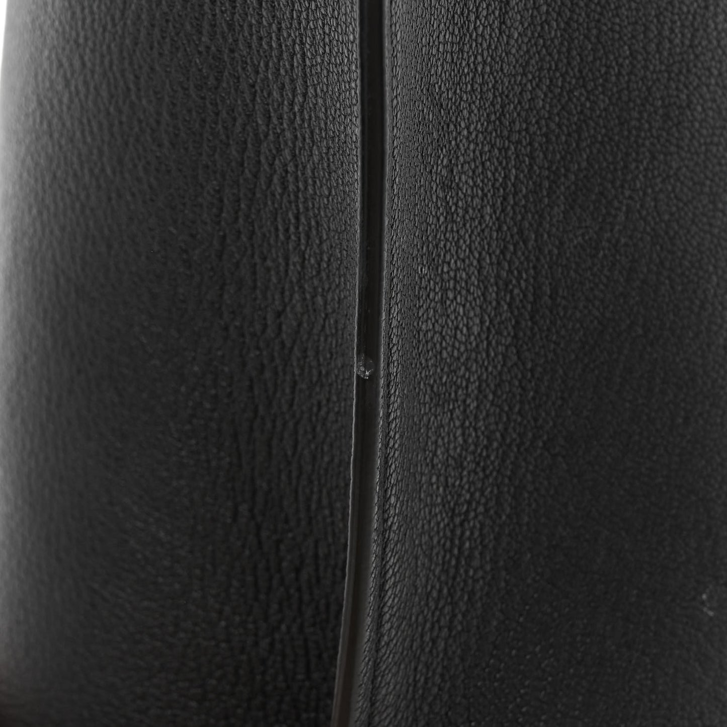 Calfskin Large Vlogo Tote Black