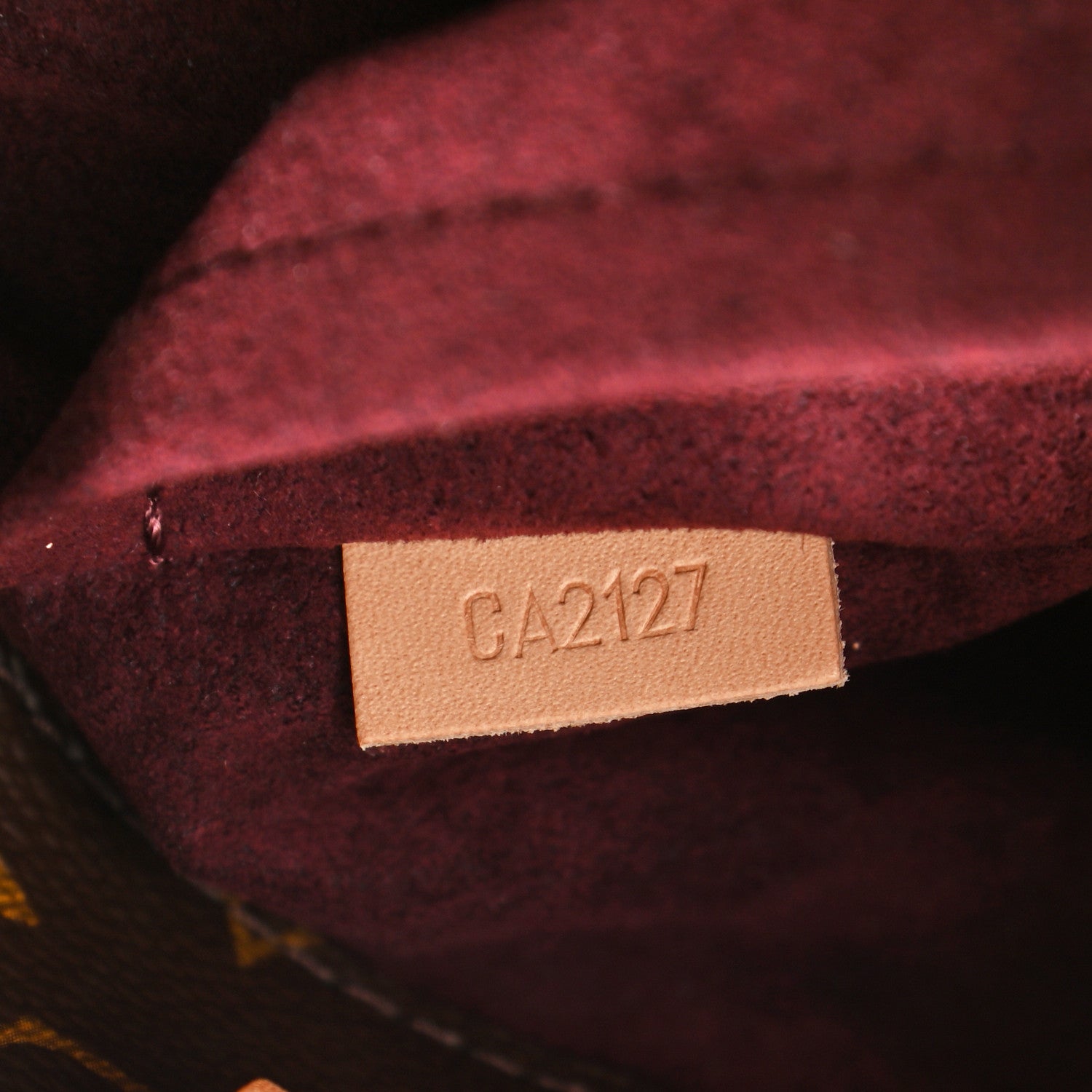 Louis Vuitton Monogram Montaigne MM 7 of 10
