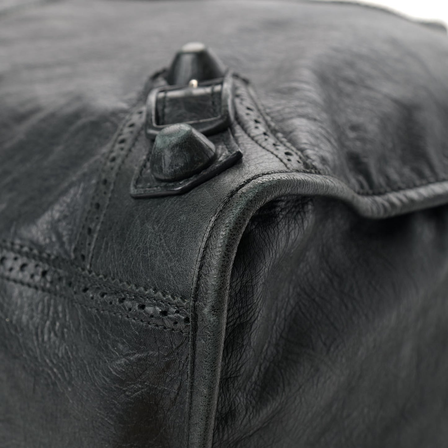 Agneau Giant Brogues Hardware Weekender Black