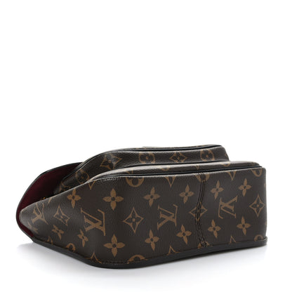 Louis Vuitton Monogram Passy 4 of 8