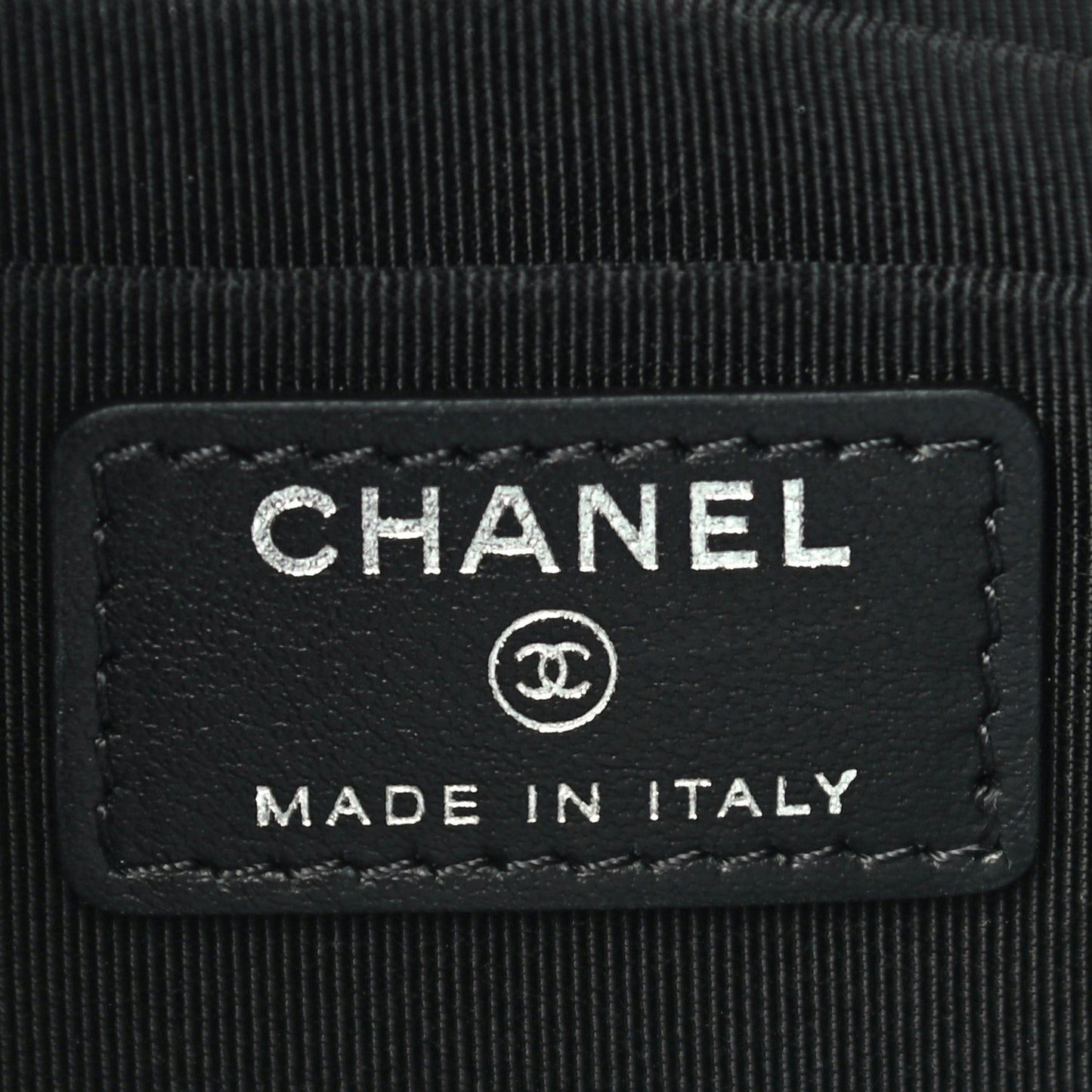 Aged Calfskin Quilted Medium Reissue Cosmetic Case So Black