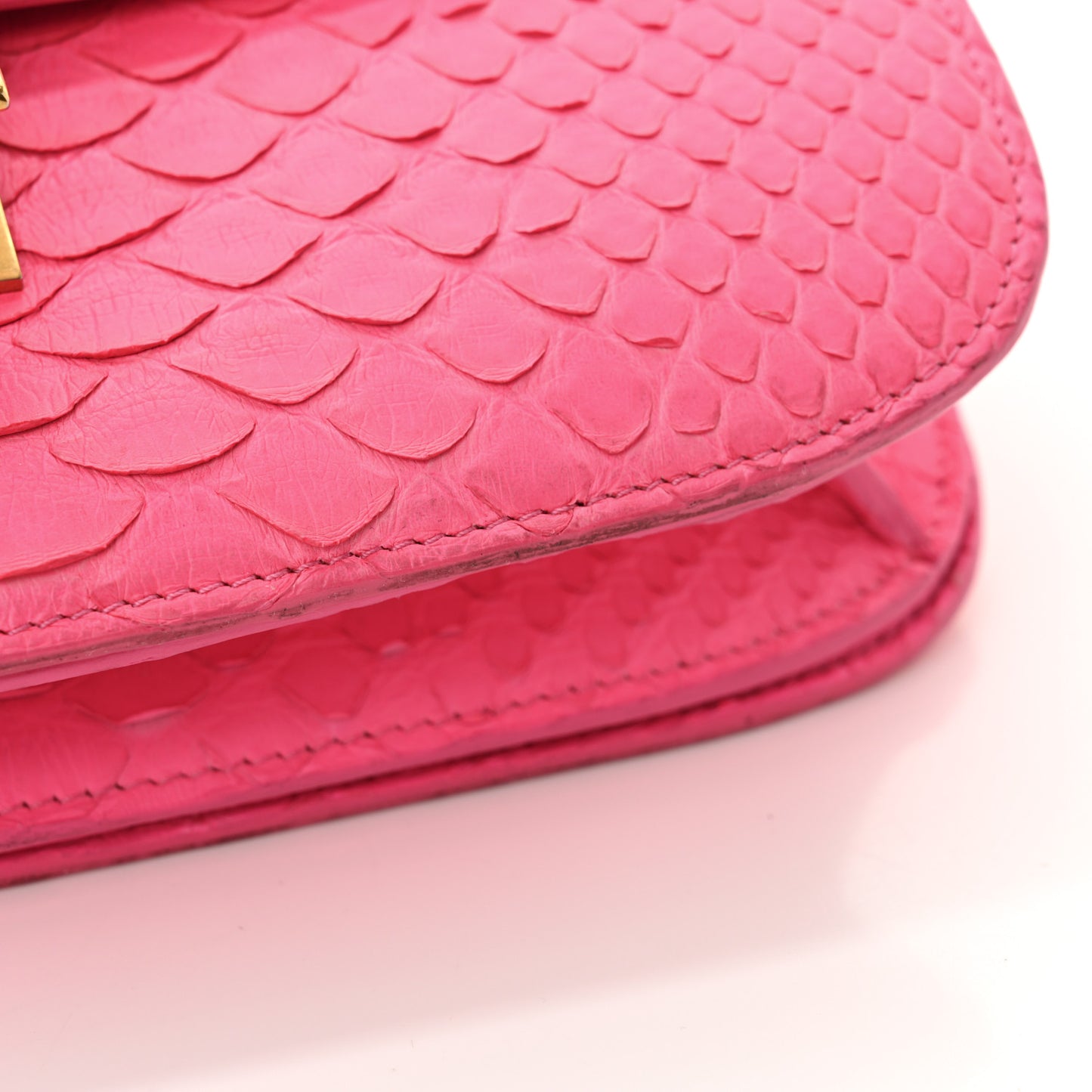 Snakeskin Medium Classic Box Flap Pink