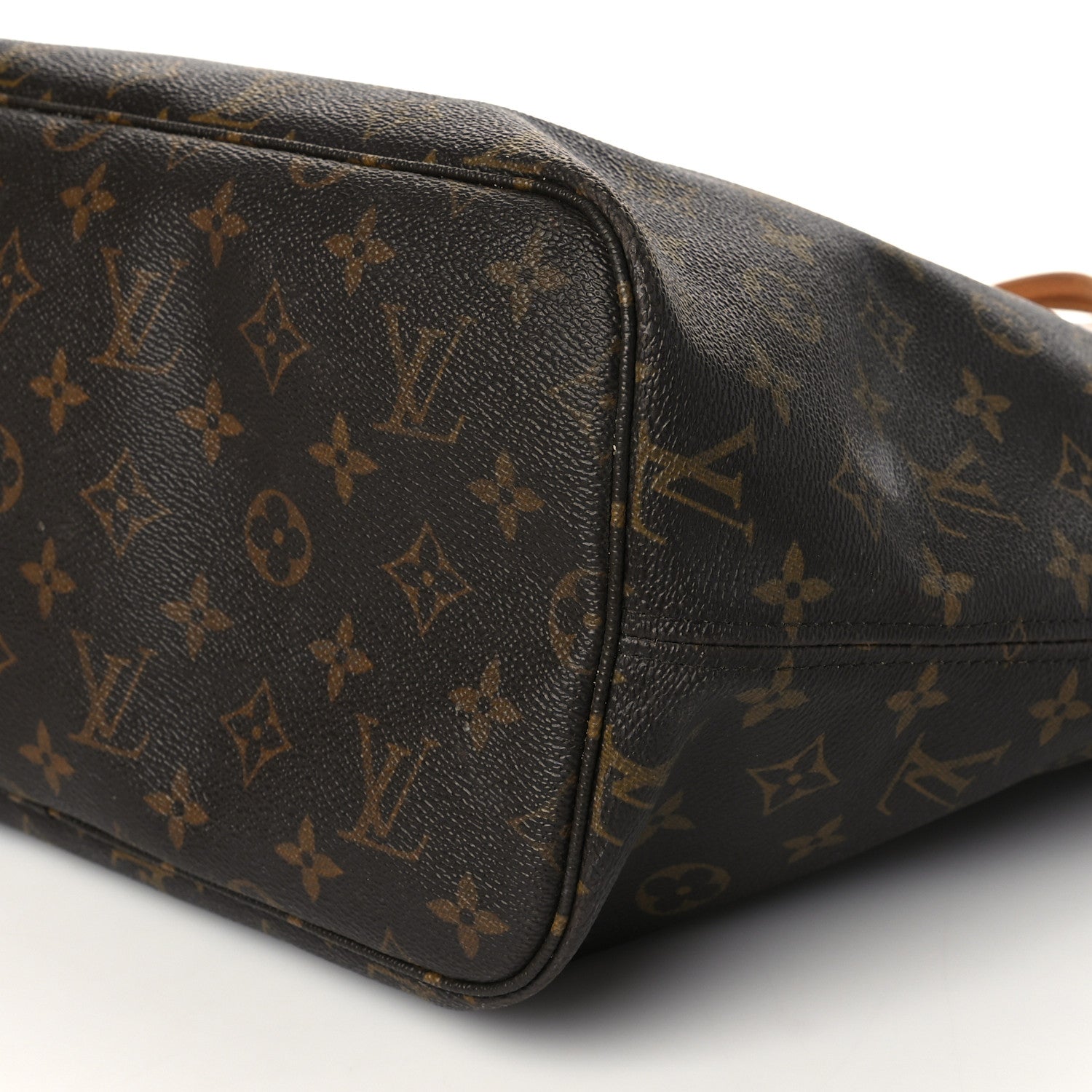 Louis Vuitton Monogram Neverfull MM 9 of 12