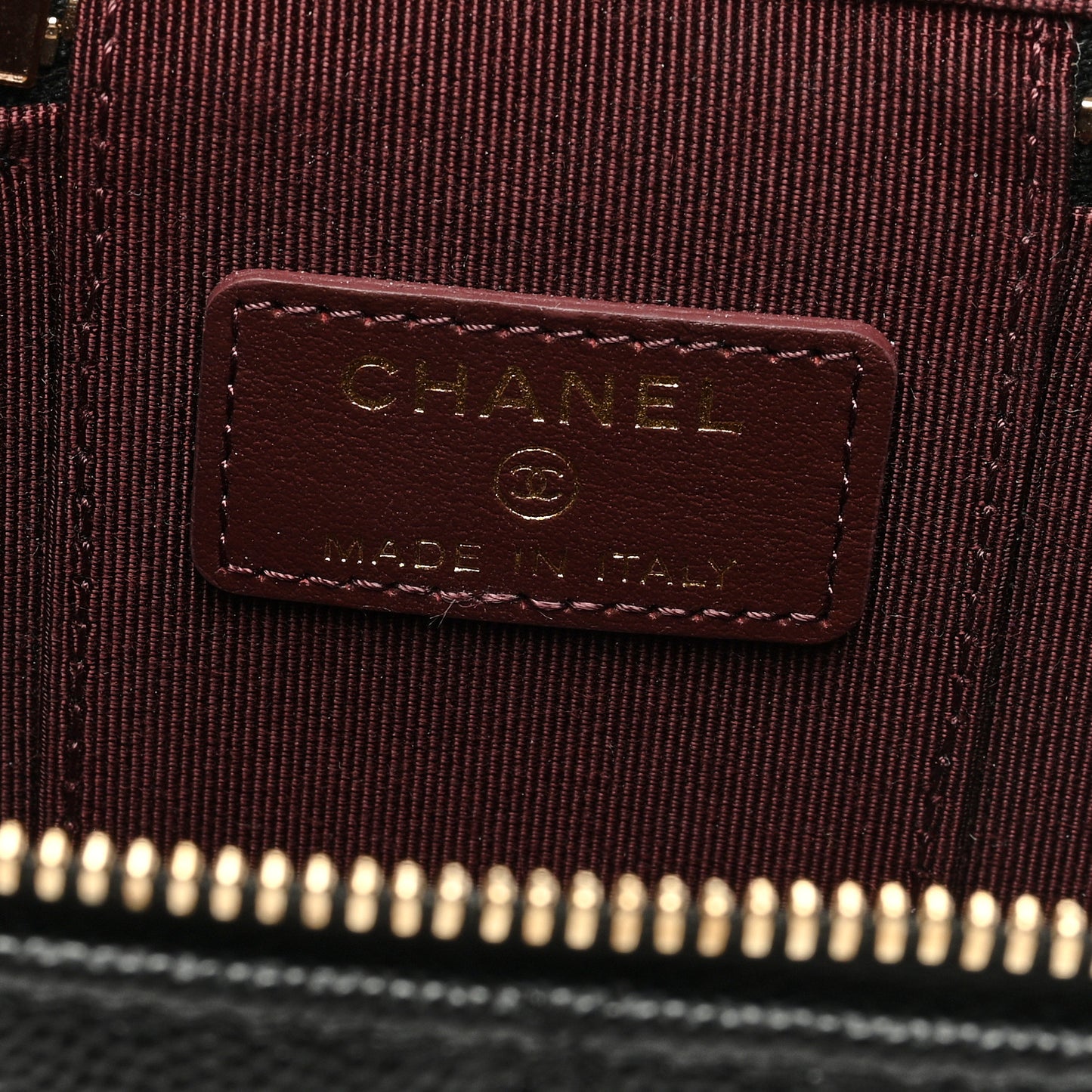 Caviar Quilted Mini Vanity Case With Chain Black