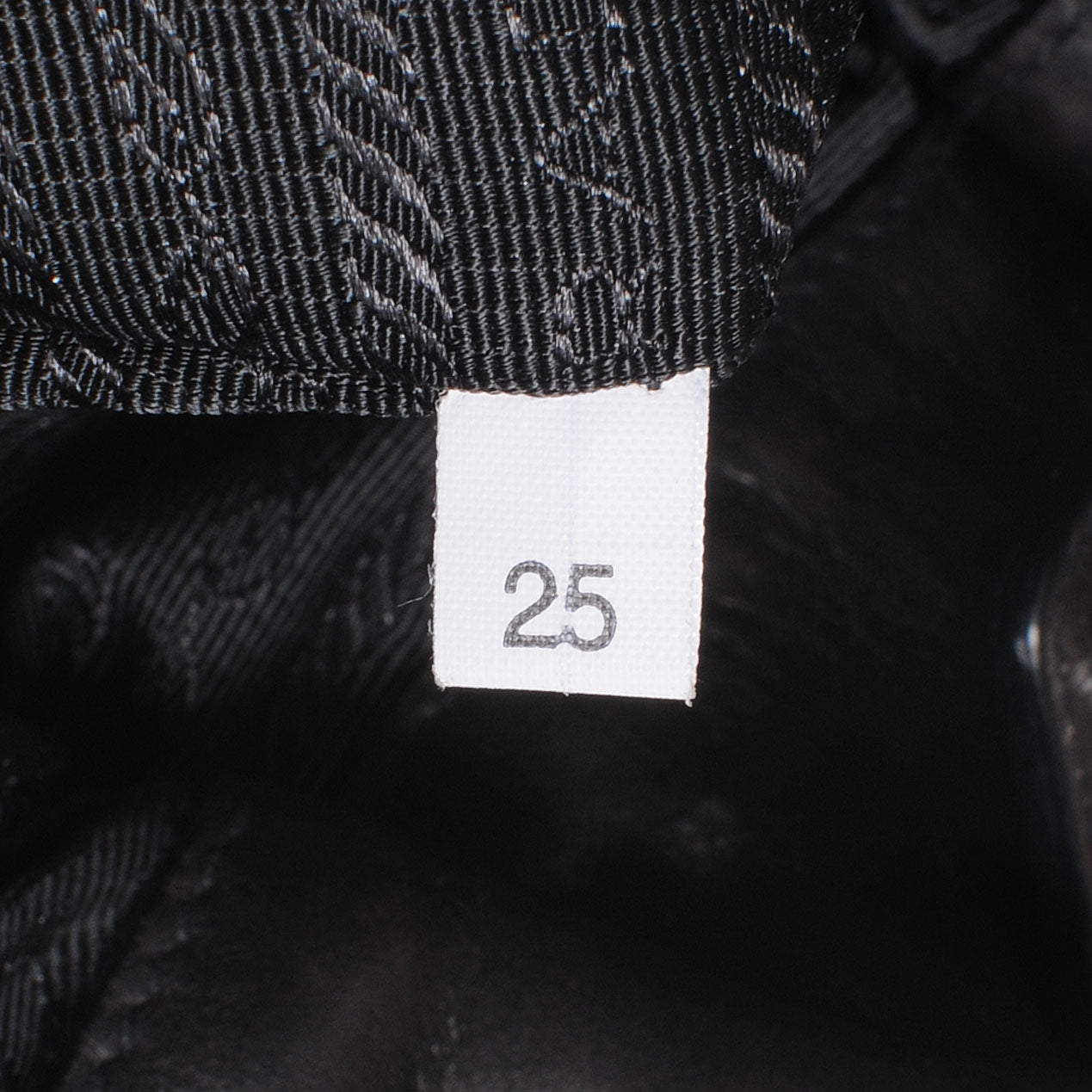 Vitello Soft Shopping Tote Nero Black