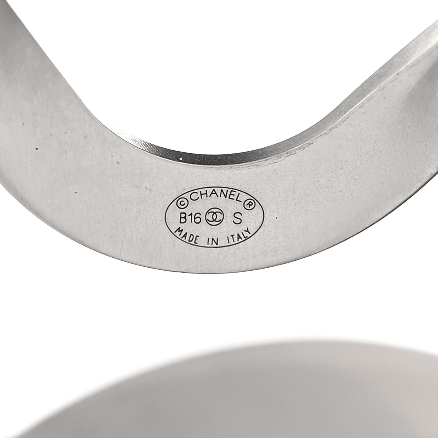 Metal CC Cuff Silver