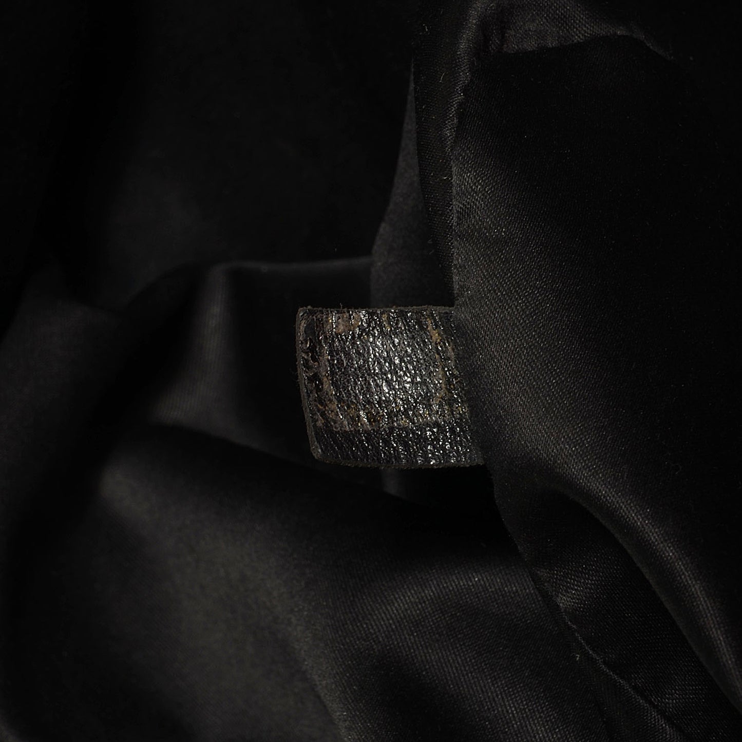 Glazed Calfskin Twisted Maxi Flap Black