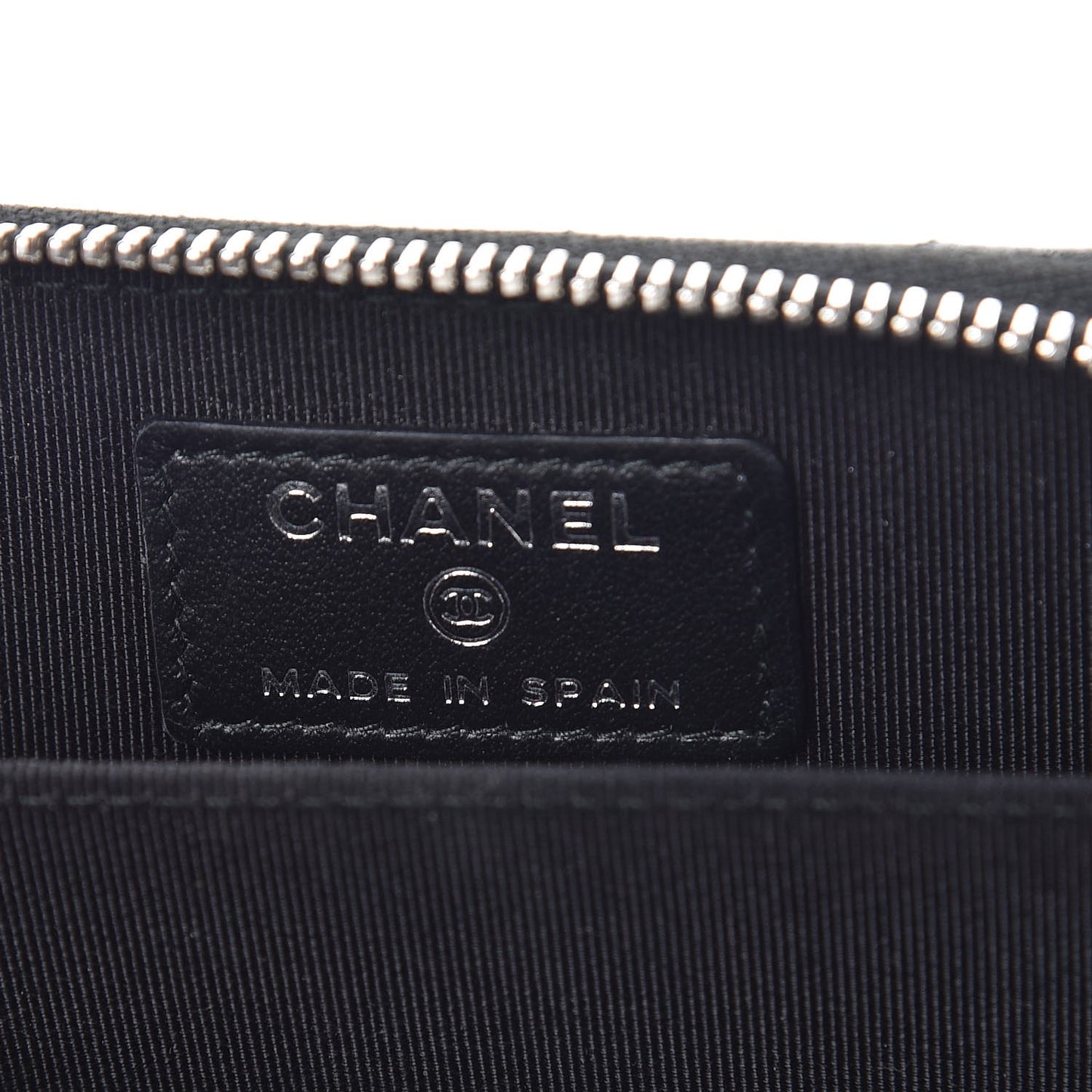 Iridescent Caviar Quilted Zip Coin Purse Black