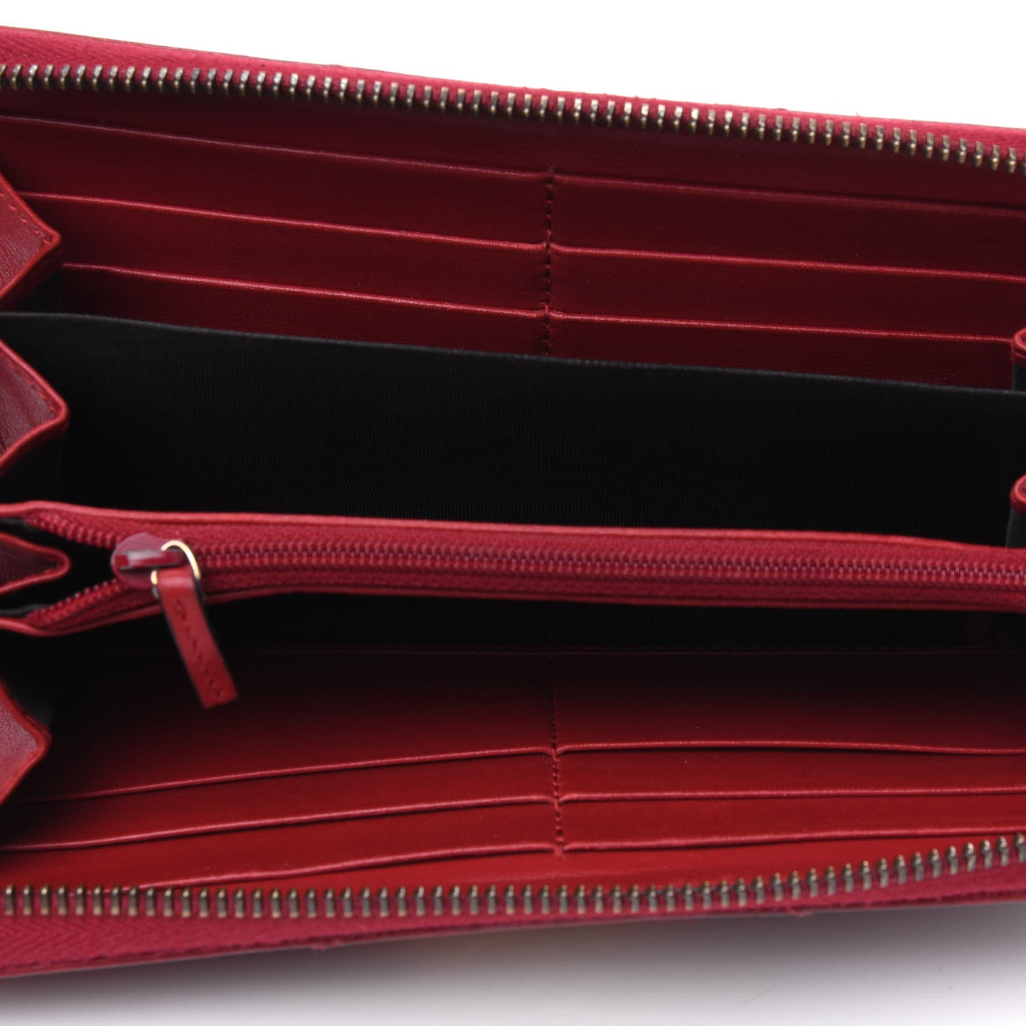 Calfskin Matelasse GG Marmont Zip Around Wallet Hibiscus Red