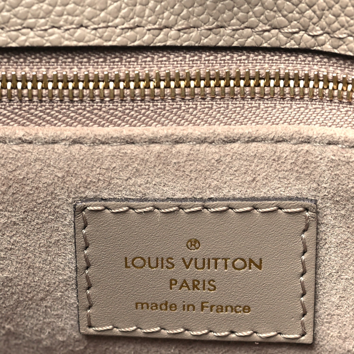 Louis Vuitton Empreinte Monogram Giant Onthego MM Tourterelle 6 of 10