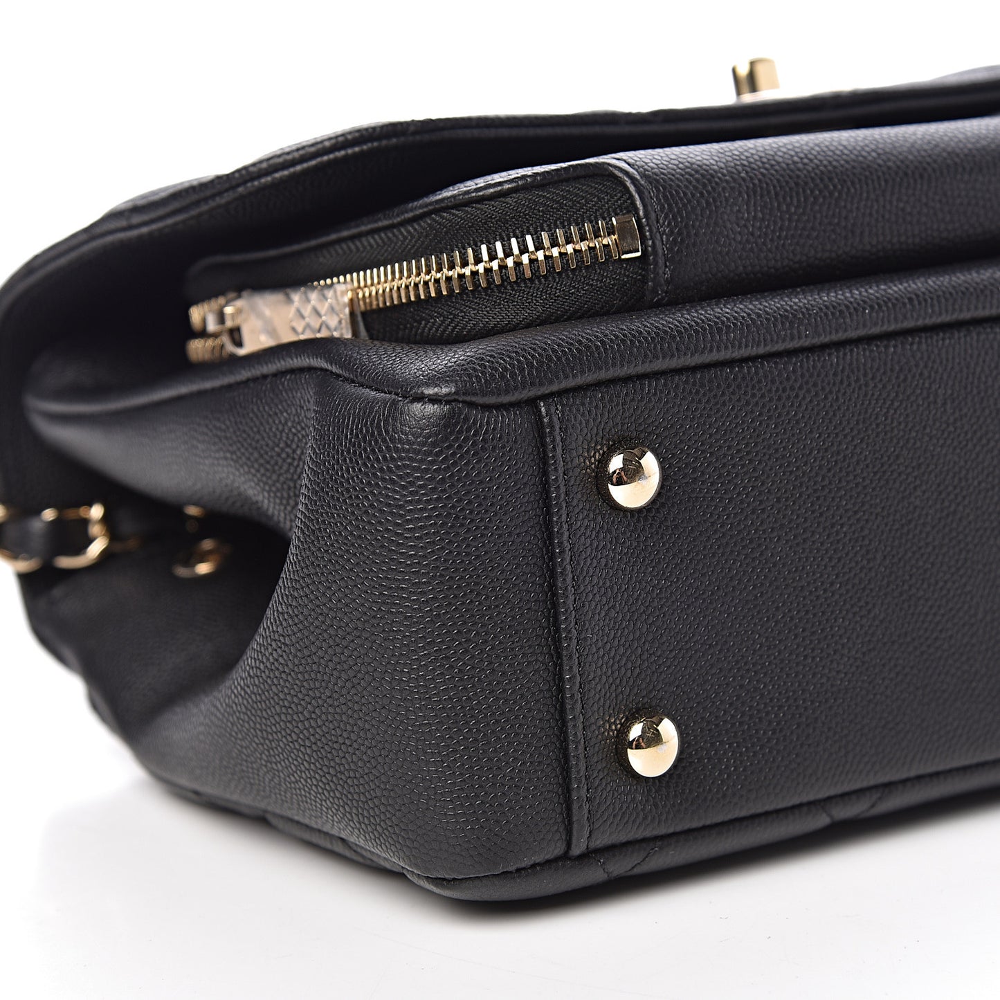 Caviar Quilted Medium Business Affinity Flap Black