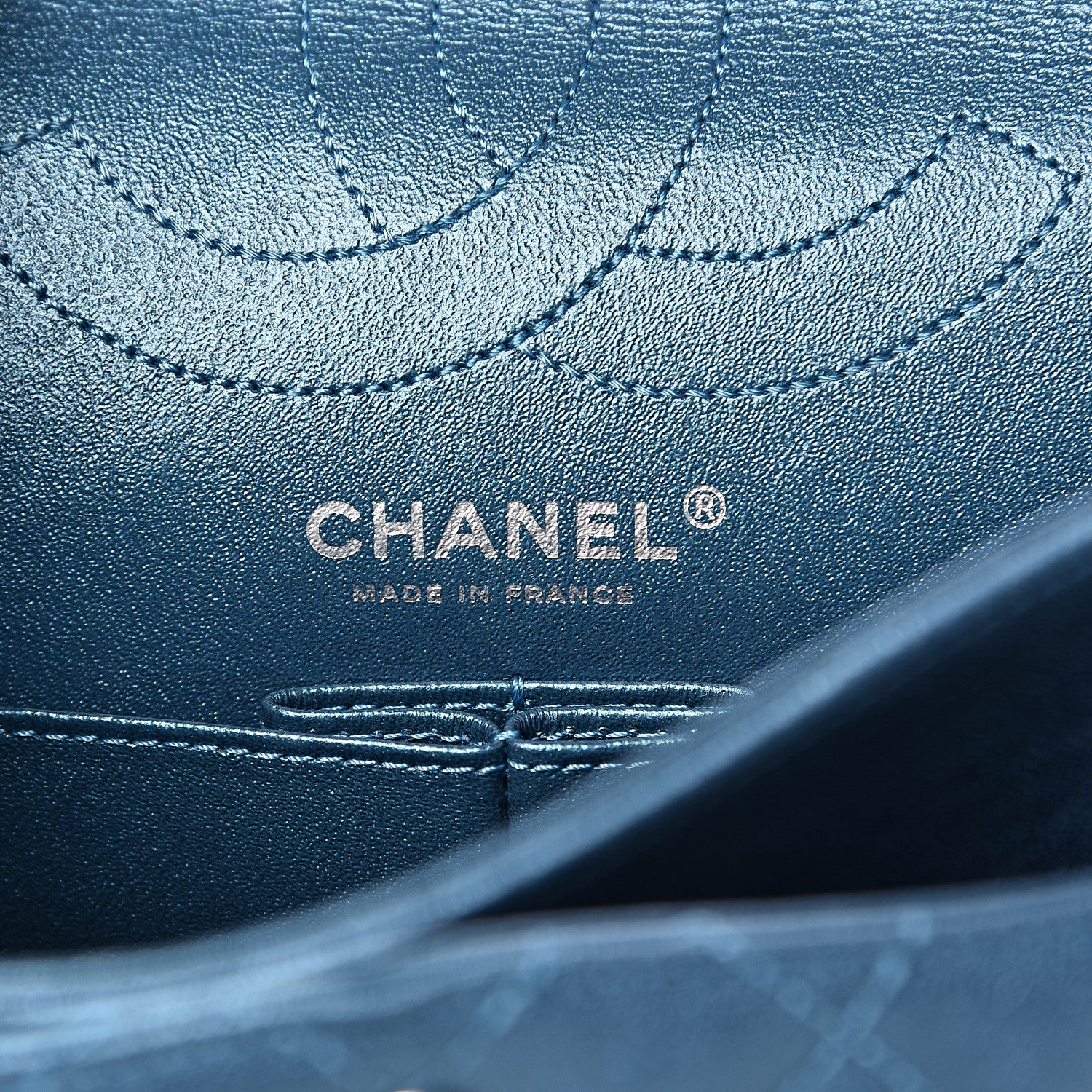 Chanel Metallic Sheepskin Quilted 2.55 Reissue 225 Flap Blue 5 of 10