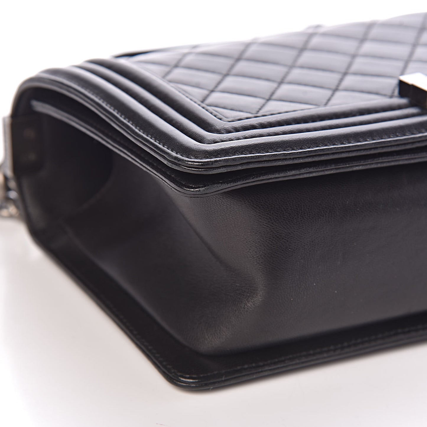 Lambskin Quilted Medium Boy Flap Black