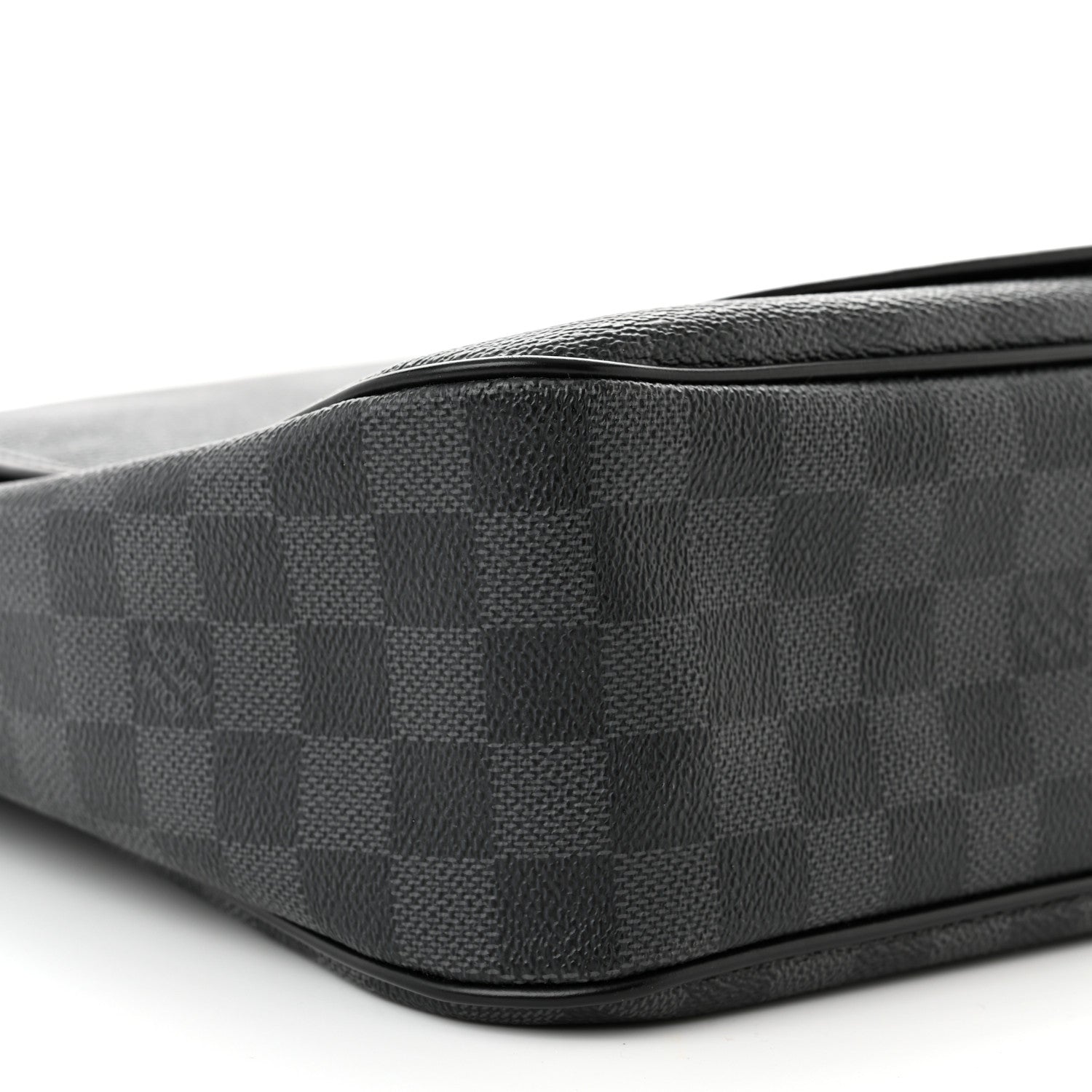 Louis Vuitton Damier Graphite Daniel GM 9 of 12