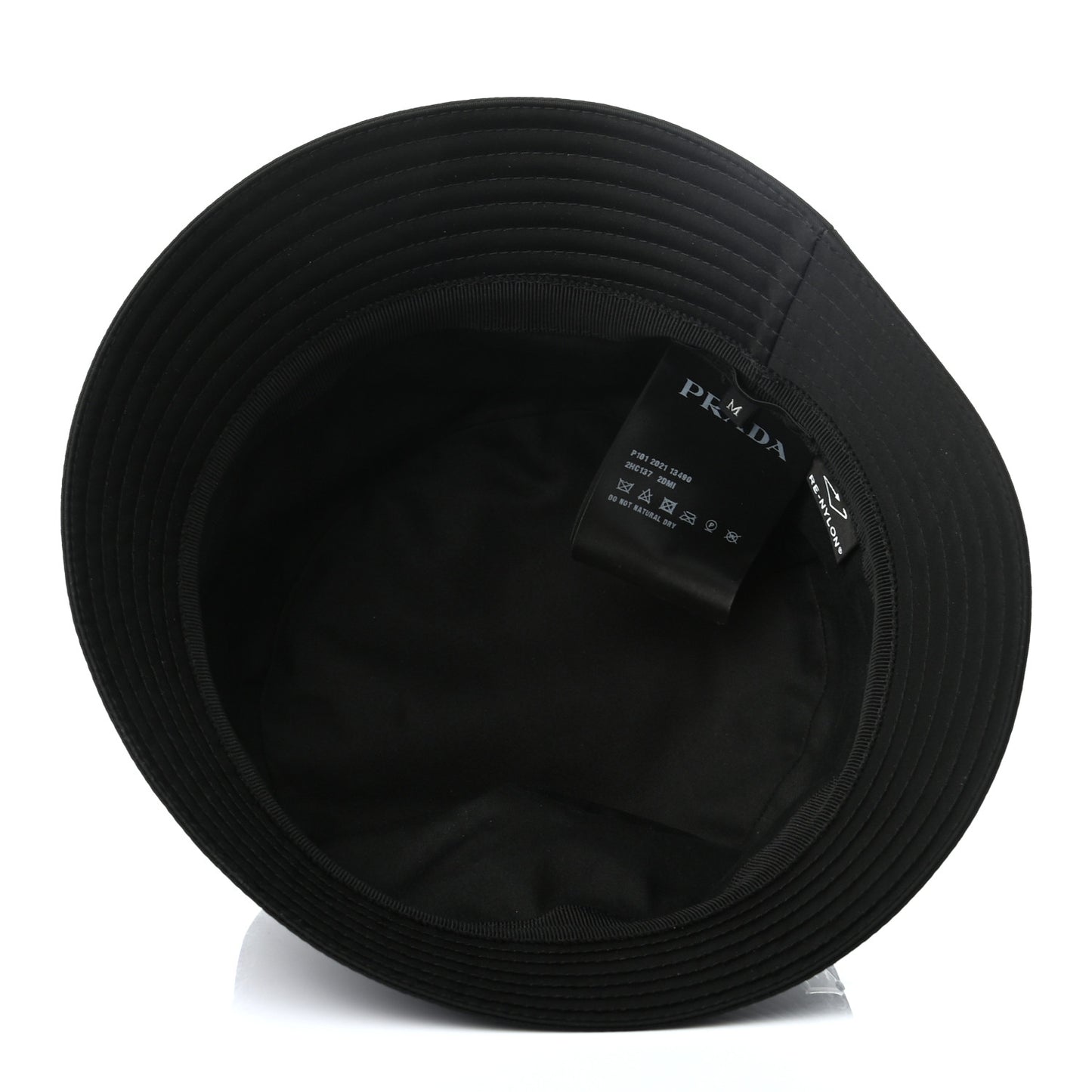 Re-Nylon Metal Triangle Logo Mens Bucket Hat M Black
