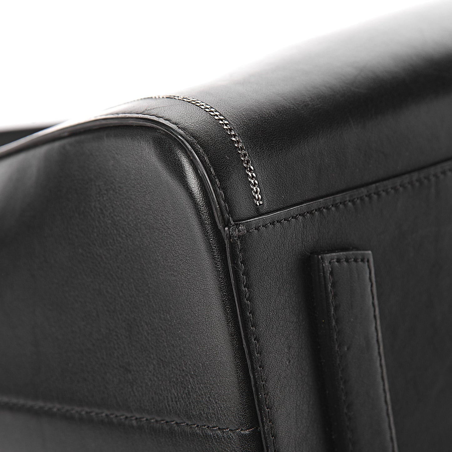 Calfskin Chain Detail Medium Antigona Black