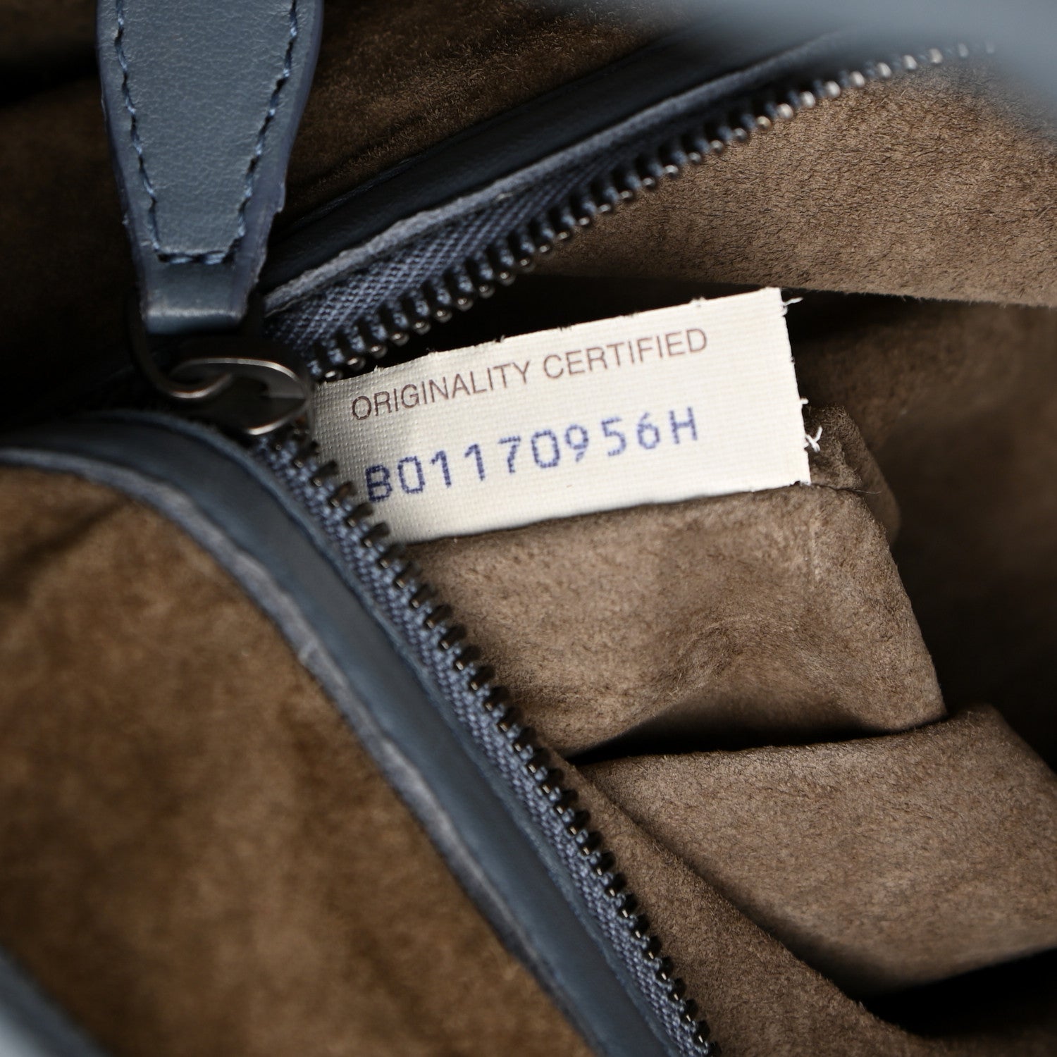 Bottega Veneta Nappa Intrecciato Fuzzy Maxi Veneta Hobo Krim 7 of 15