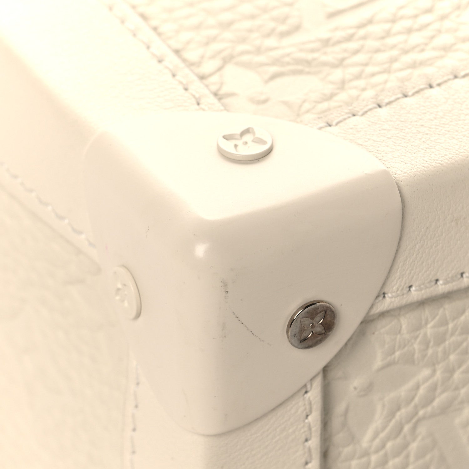 Louis Vuitton Taurillon Monogram Solar Ray Soft Trunk Powder White 8 of 11