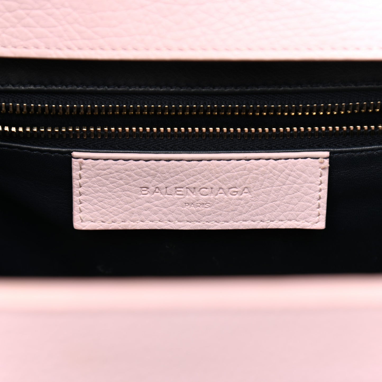 Grained Calfskin M Tube Round Tote Rose Poudre