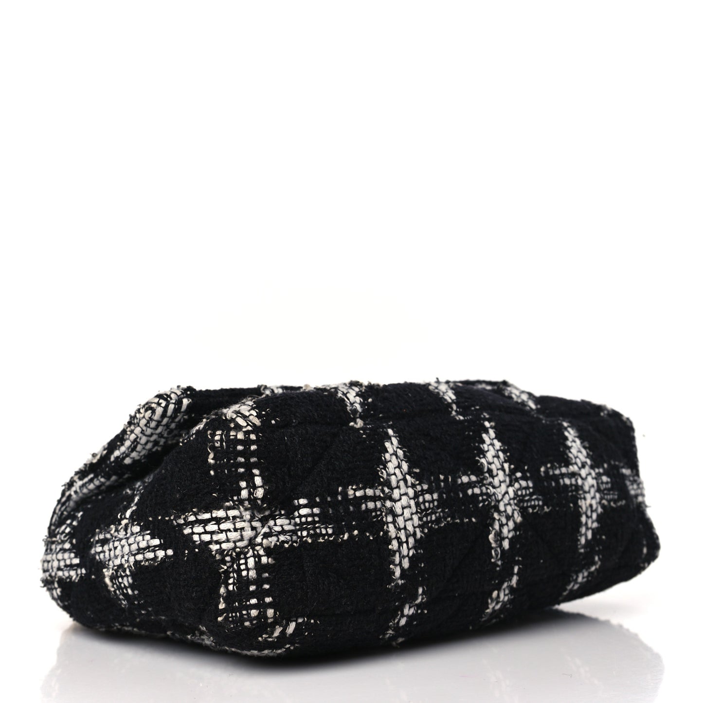 Tweed Houndstooth Quilted Medium Chanel 19 Flap Black White