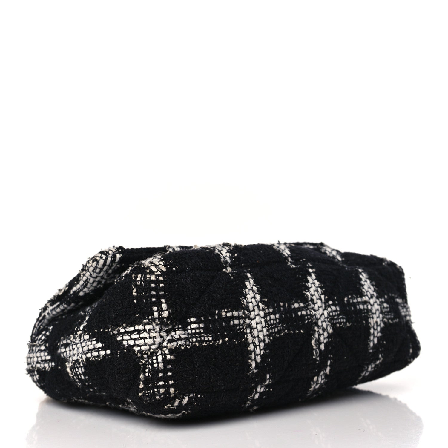 Chanel Tweed Houndstooth Quilted Medium Chanel 19 Flap Black White 4 of 9