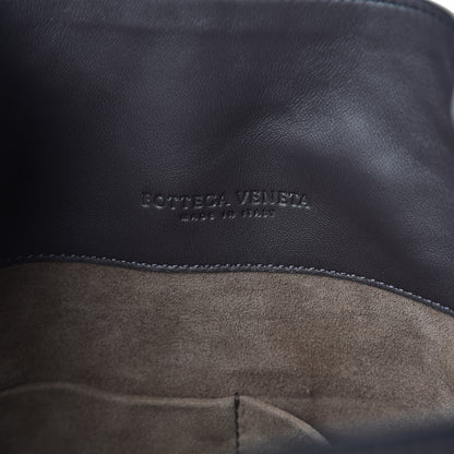 Bottega Veneta Nappa Intrecciato Medium Loop Quetsche 7 of 9