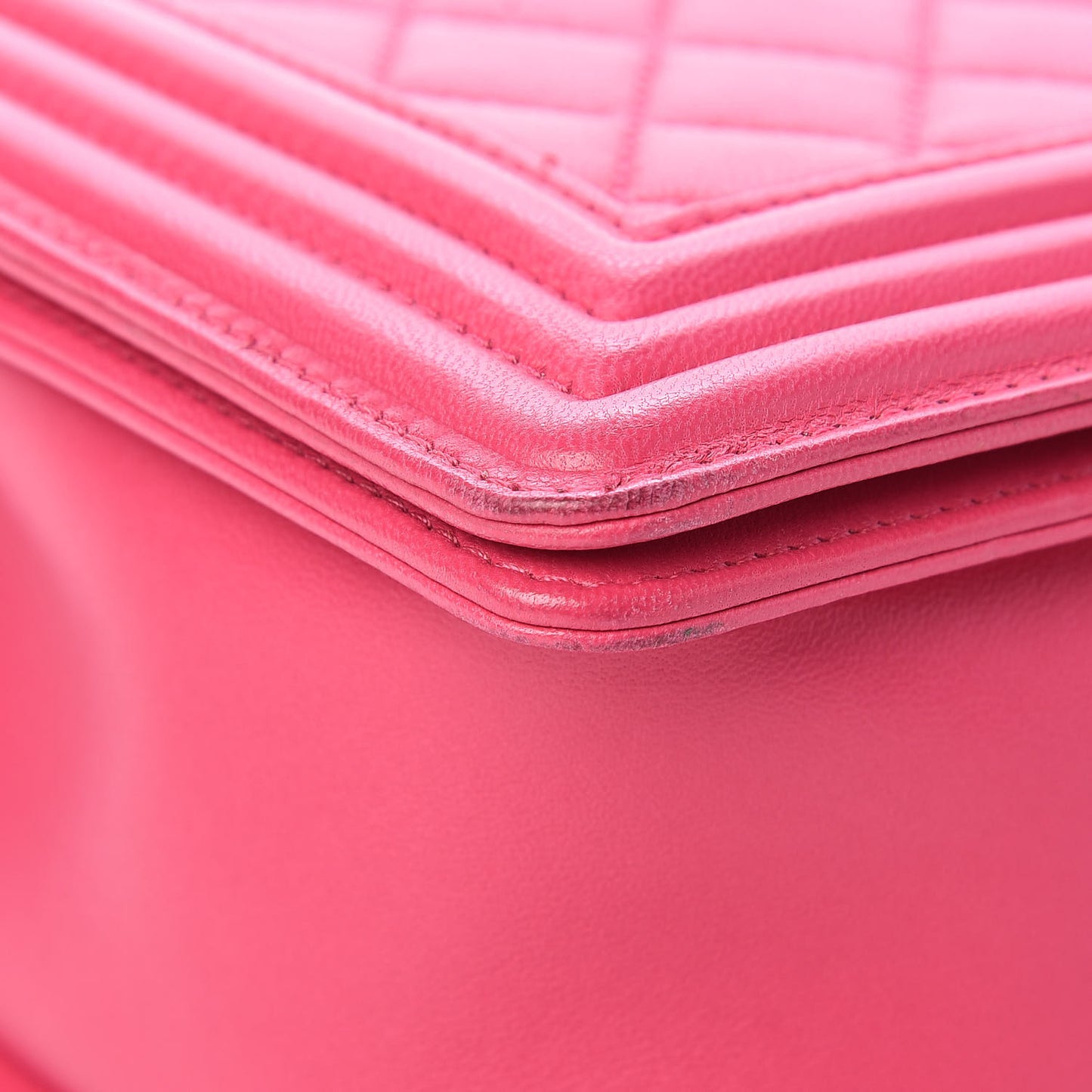 Lambskin Quilted New Medium Boy Flap Pink